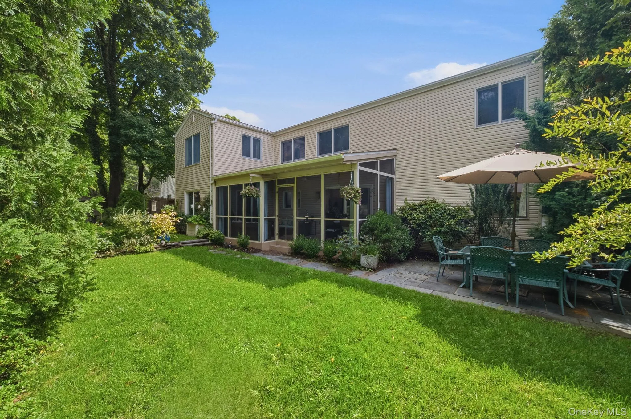 5 Highridge Drive, Huntington, NY, 3 Bedrooms Bedrooms, 8 Rooms Rooms,2 BathroomsBathrooms,Residential,For Rent,Highridge,0,1047883 5 Highridge Drive, Huntington, NY, 3 Bedrooms Bedrooms, 8 Rooms Rooms,2 BathroomsBathrooms,Residential,For Rent,Highridge,0,1047883