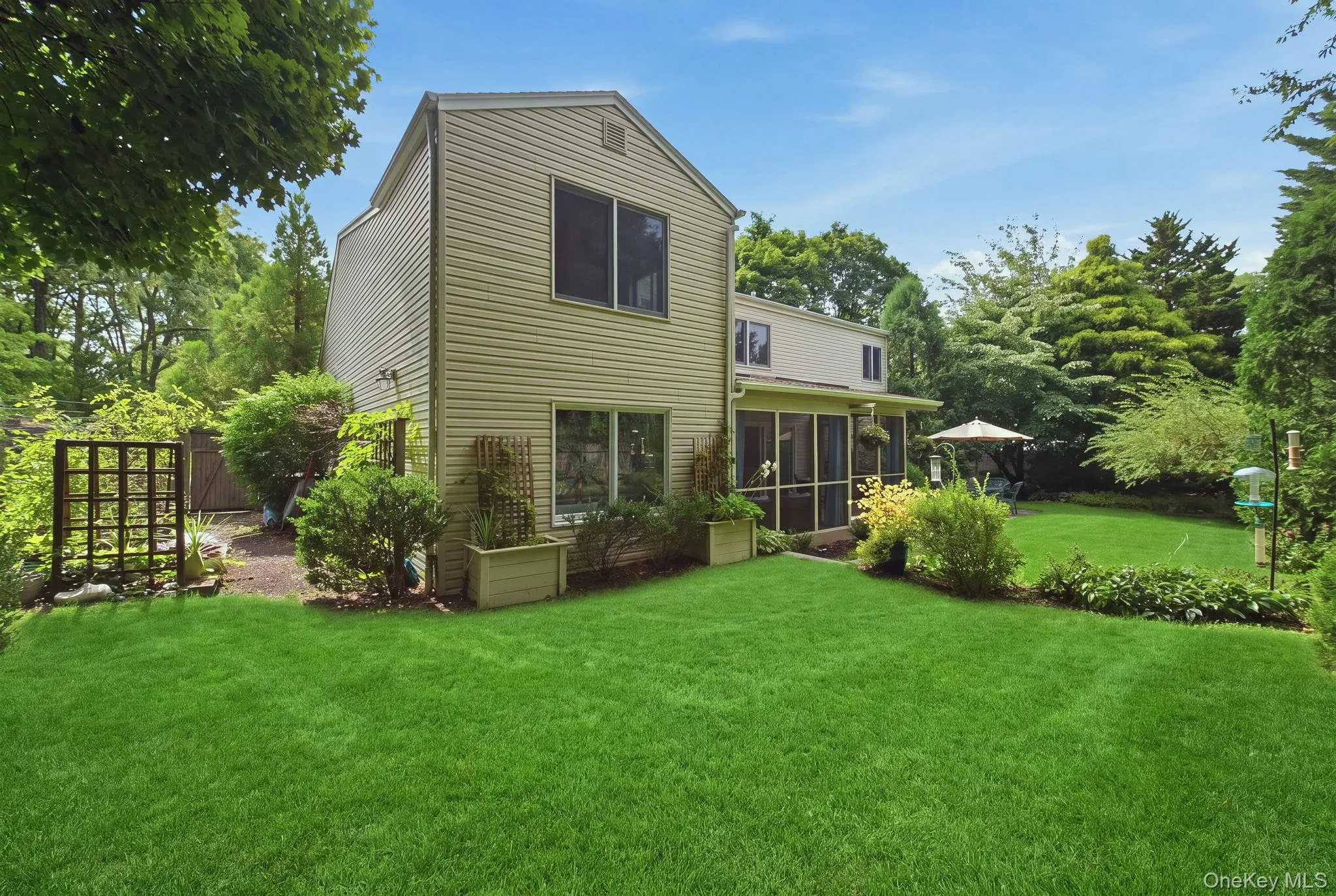 5 Highridge Drive, Huntington, NY, 3 Bedrooms Bedrooms, 8 Rooms Rooms,2 BathroomsBathrooms,Residential,For Rent,Highridge,0,1047883 5 Highridge Drive, Huntington, NY, 3 Bedrooms Bedrooms, 8 Rooms Rooms,2 BathroomsBathrooms,Residential,For Rent,Highridge,0,1047883