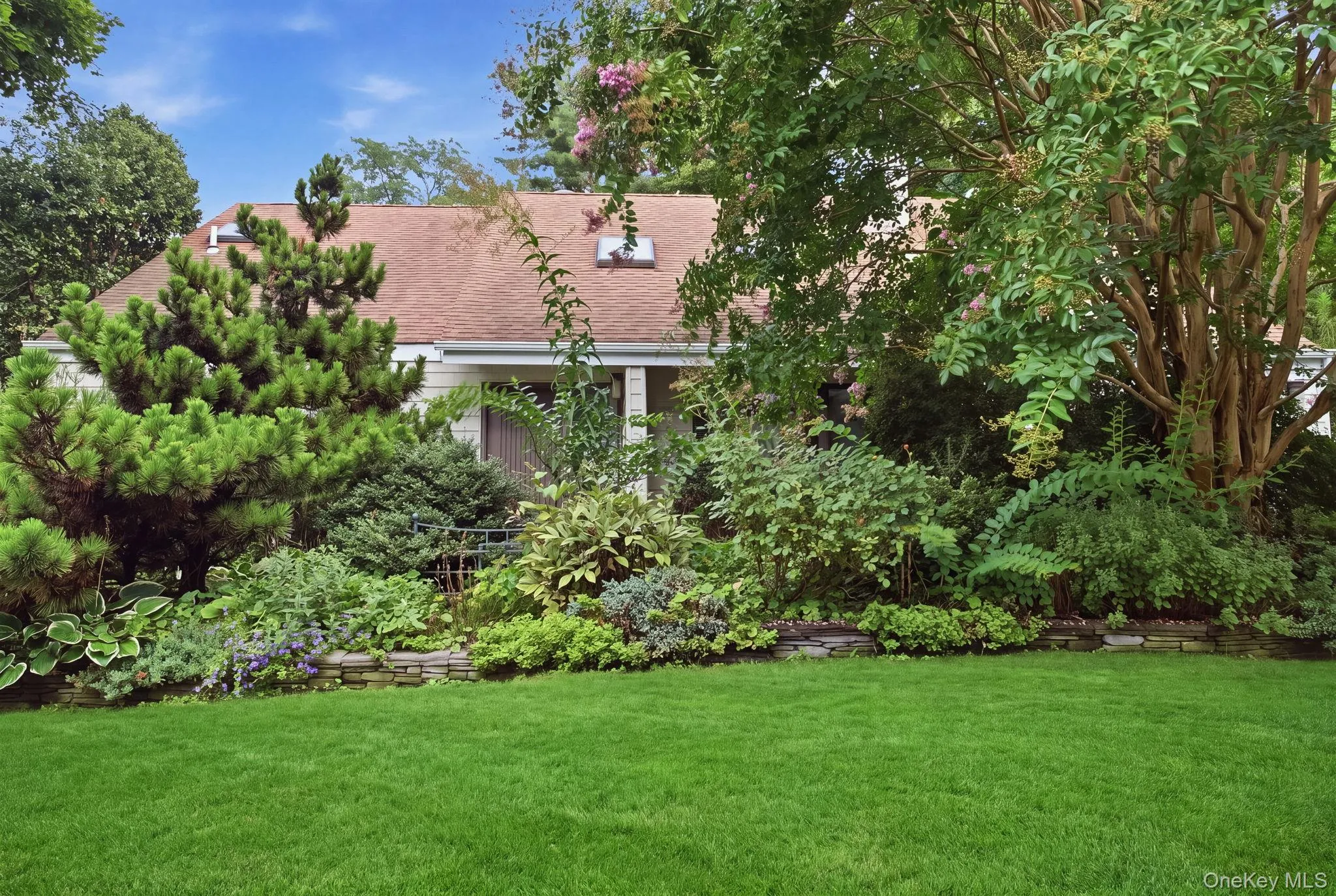 5 Highridge Drive, Huntington, NY, 3 Bedrooms Bedrooms, 8 Rooms Rooms,2 BathroomsBathrooms,Residential,For Rent,Highridge,0,1047883 5 Highridge Drive, Huntington, NY, 3 Bedrooms Bedrooms, 8 Rooms Rooms,2 BathroomsBathrooms,Residential,For Rent,Highridge,0,1047883