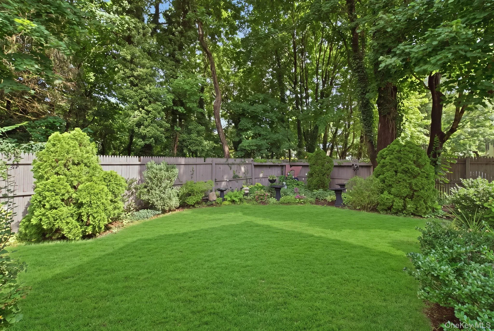5 Highridge Drive, Huntington, NY, 3 Bedrooms Bedrooms, 8 Rooms Rooms,2 BathroomsBathrooms,Residential,For Rent,Highridge,0,1047883 5 Highridge Drive, Huntington, NY, 3 Bedrooms Bedrooms, 8 Rooms Rooms,2 BathroomsBathrooms,Residential,For Rent,Highridge,0,1047883