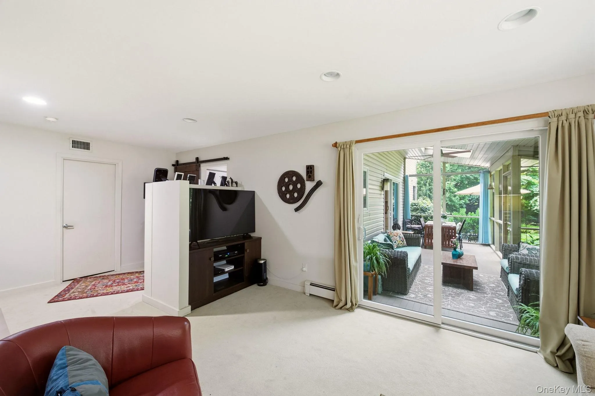 5 Highridge Drive, Huntington, NY, 3 Bedrooms Bedrooms, 8 Rooms Rooms,2 BathroomsBathrooms,Residential,For Rent,Highridge,0,1047883 5 Highridge Drive, Huntington, NY, 3 Bedrooms Bedrooms, 8 Rooms Rooms,2 BathroomsBathrooms,Residential,For Rent,Highridge,0,1047883