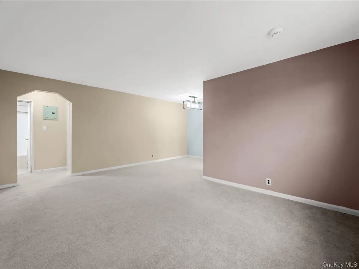 204-12 35th Avenue, New York, NY, 1 Bedroom Bedrooms, 4 Rooms Rooms,1 BathroomBathrooms,Residential,For Rent,35th,0,1047885 204-12 35th Avenue, New York, NY, 1 Bedroom Bedrooms, 4 Rooms Rooms,1 BathroomBathrooms,Residential,For Rent,35th,0,1047885