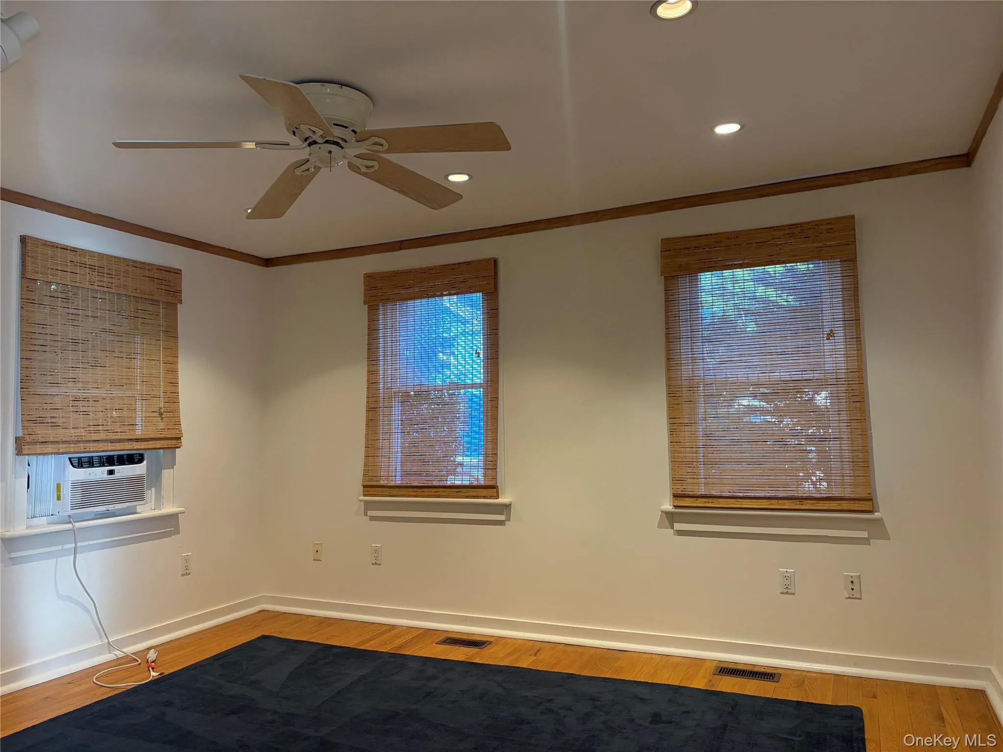 549 Main Road, Riverhead, NY, 2 Bedrooms Bedrooms, 7 Rooms Rooms,1 BathroomBathrooms,Residential Lease,For Rent,Main,0,1047889 549 Main Road, Riverhead, NY, 2 Bedrooms Bedrooms, 7 Rooms Rooms,1 BathroomBathrooms,Residential Lease,For Rent,Main,0,1047889