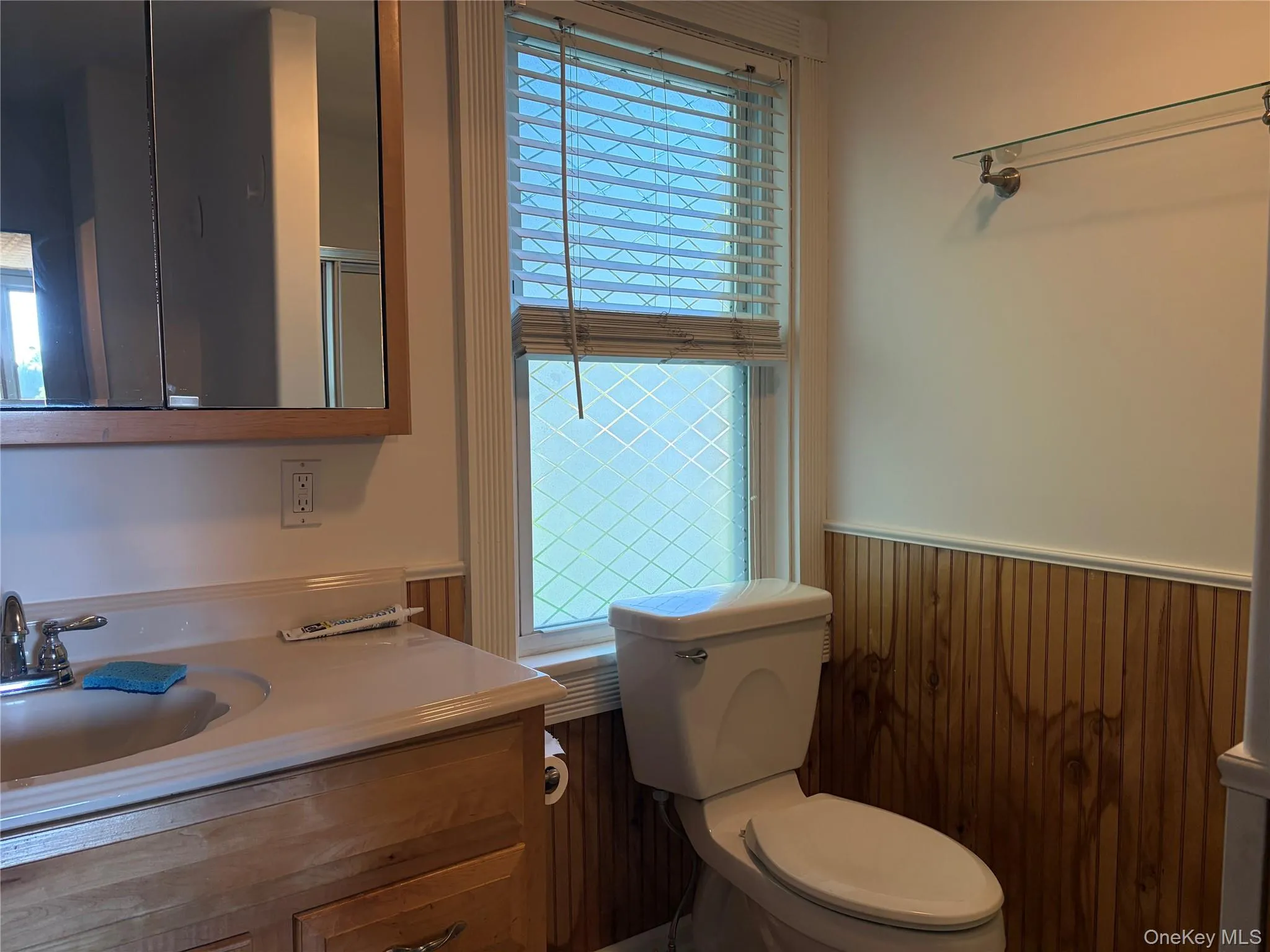 549 Main Road, Riverhead, NY, 2 Bedrooms Bedrooms, 7 Rooms Rooms,1 BathroomBathrooms,Residential Lease,For Rent,Main,0,1047889 549 Main Road, Riverhead, NY, 2 Bedrooms Bedrooms, 7 Rooms Rooms,1 BathroomBathrooms,Residential Lease,For Rent,Main,0,1047889