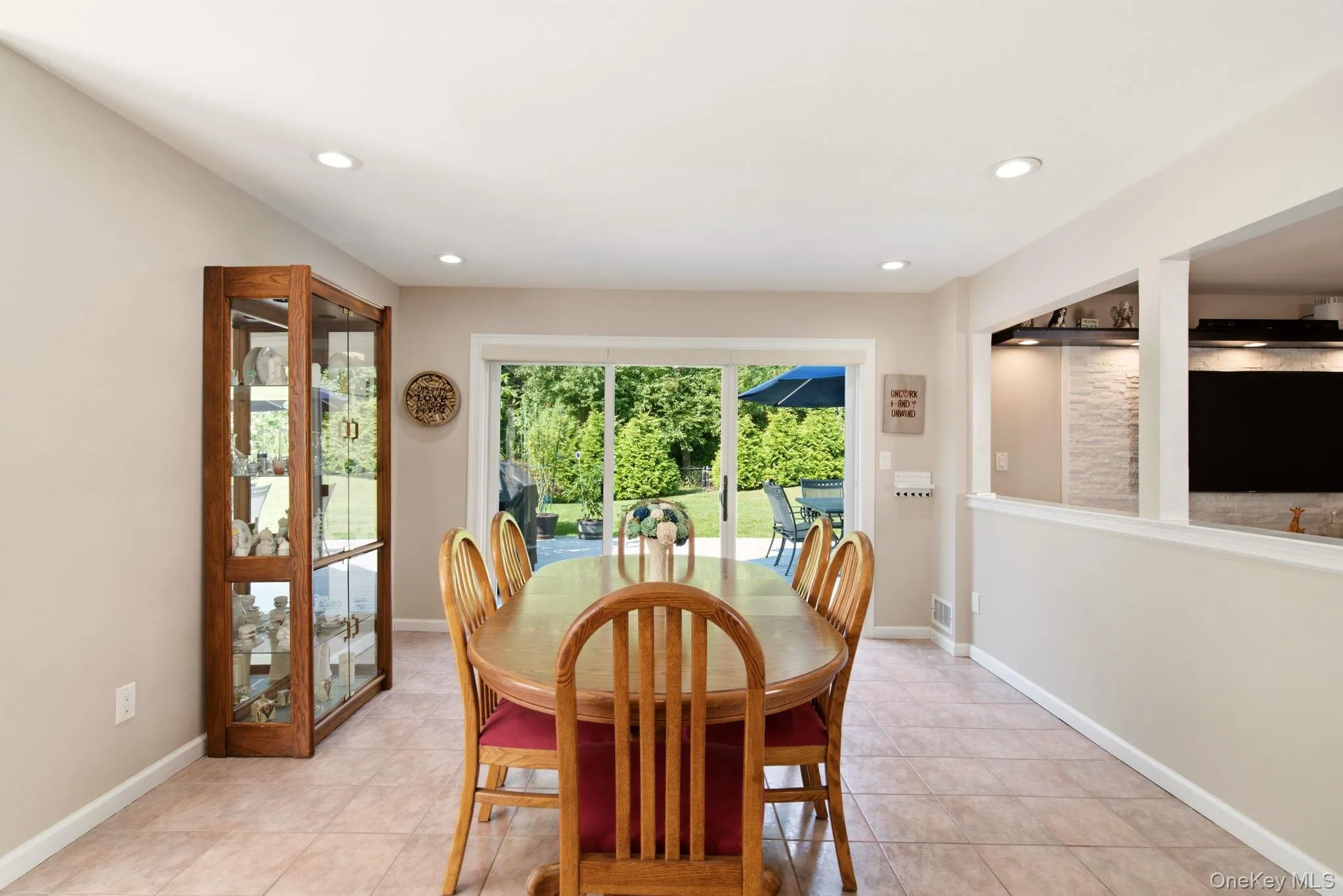 28 Colony Drive, Islip, NY, 3 Bedrooms Bedrooms, 7 Rooms Rooms,2 BathroomsBathrooms,Residential,For Rent,Colony,0,1047891 28 Colony Drive, Islip, NY, 3 Bedrooms Bedrooms, 7 Rooms Rooms,2 BathroomsBathrooms,Residential,For Rent,Colony,0,1047891