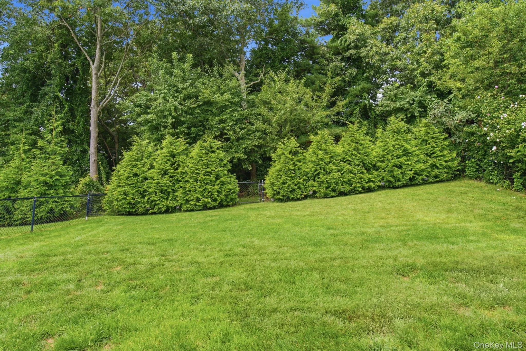 28 Colony Drive, Islip, NY, 3 Bedrooms Bedrooms, 7 Rooms Rooms,2 BathroomsBathrooms,Residential,For Rent,Colony,0,1047891 28 Colony Drive, Islip, NY, 3 Bedrooms Bedrooms, 7 Rooms Rooms,2 BathroomsBathrooms,Residential,For Rent,Colony,0,1047891