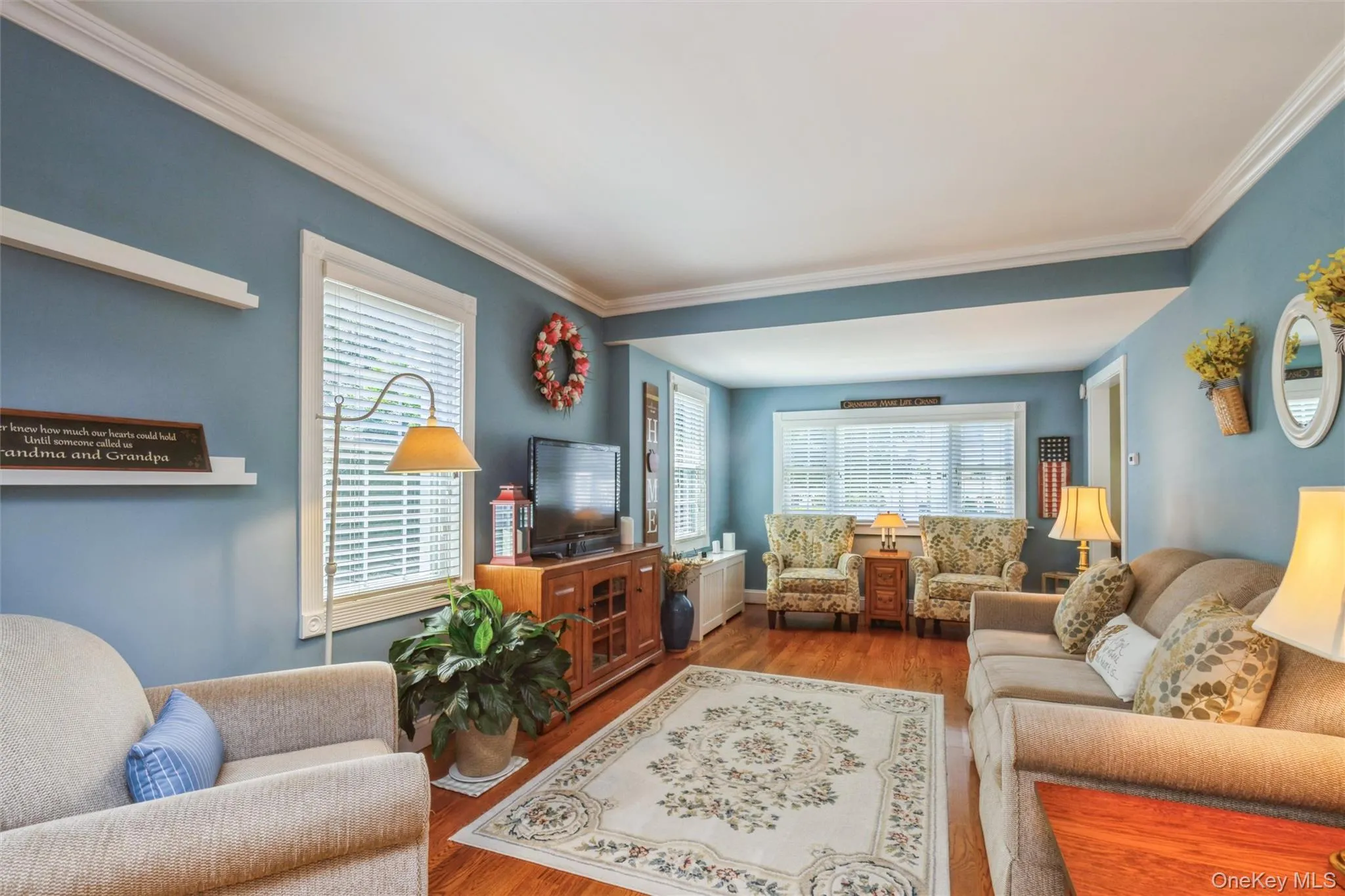 99 Barwick Street, North Hempstead, NY, 3 Bedrooms Bedrooms, 6 Rooms Rooms,1 BathroomBathrooms,Residential,For Rent,Barwick,0,1047893 99 Barwick Street, North Hempstead, NY, 3 Bedrooms Bedrooms, 6 Rooms Rooms,1 BathroomBathrooms,Residential,For Rent,Barwick,0,1047893