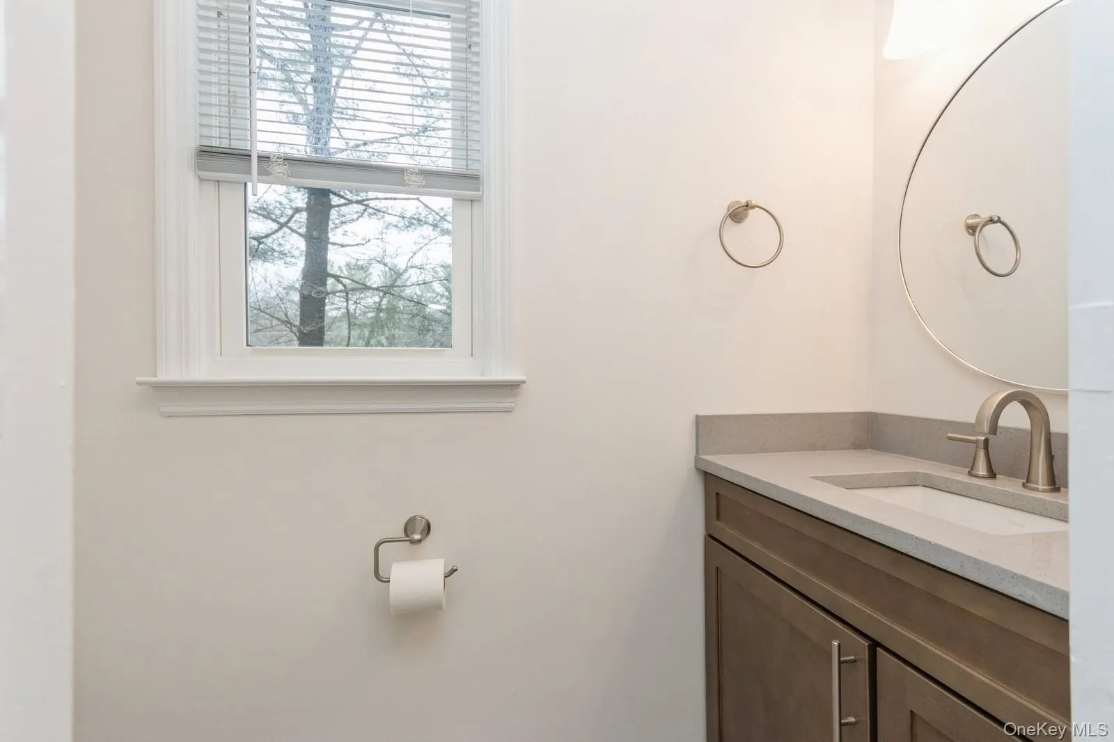 129 Harris Road, Bedford, NY, 2 Bedrooms Bedrooms, 8 Rooms Rooms,1 BathroomBathrooms,Residential Lease,For Rent,Harris,0,1047894 129 Harris Road, Bedford, NY, 2 Bedrooms Bedrooms, 8 Rooms Rooms,1 BathroomBathrooms,Residential Lease,For Rent,Harris,0,1047894