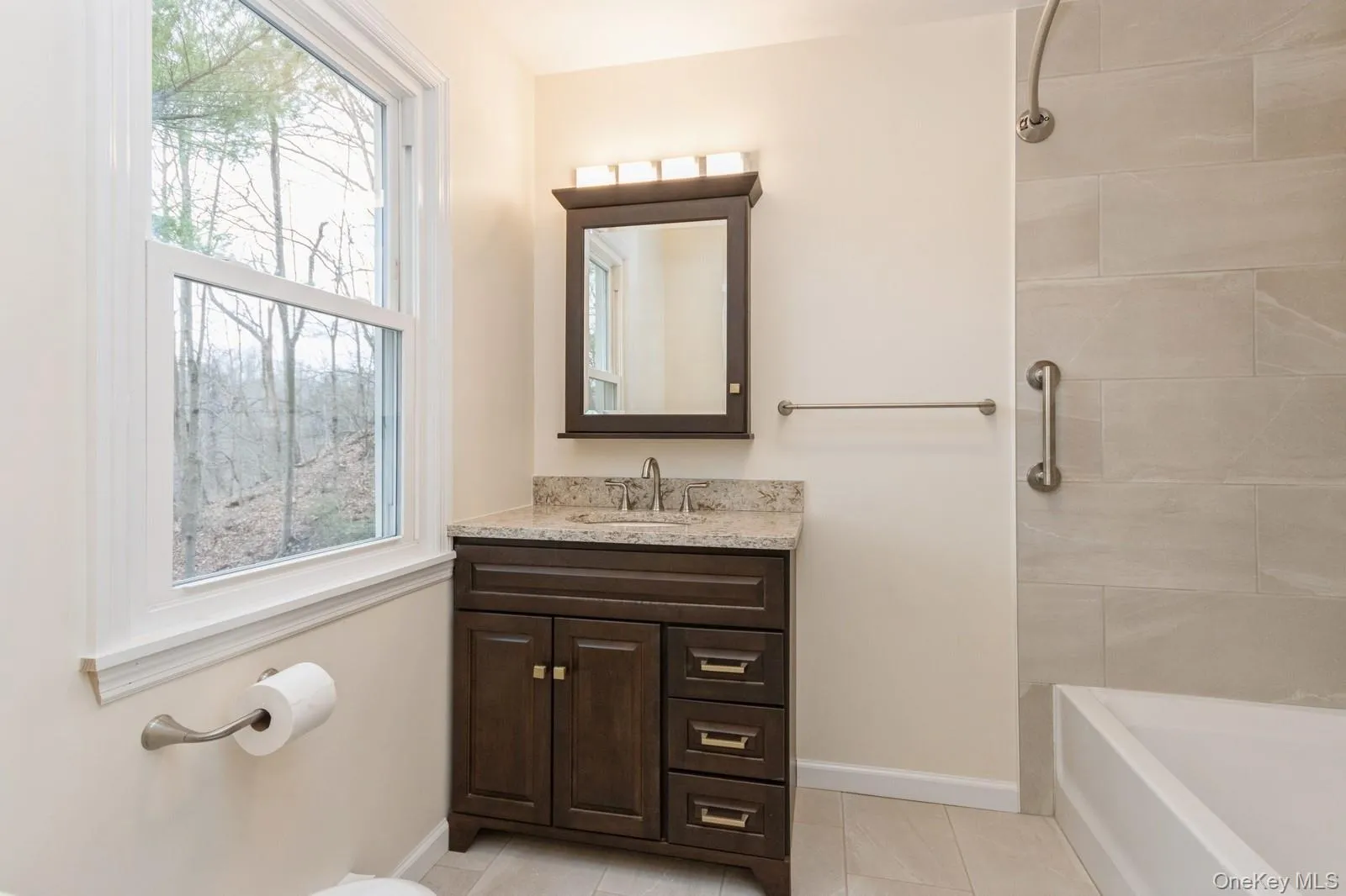 129 Harris Road, Bedford, NY, 2 Bedrooms Bedrooms, 8 Rooms Rooms,1 BathroomBathrooms,Residential Lease,For Rent,Harris,0,1047894 129 Harris Road, Bedford, NY, 2 Bedrooms Bedrooms, 8 Rooms Rooms,1 BathroomBathrooms,Residential Lease,For Rent,Harris,0,1047894