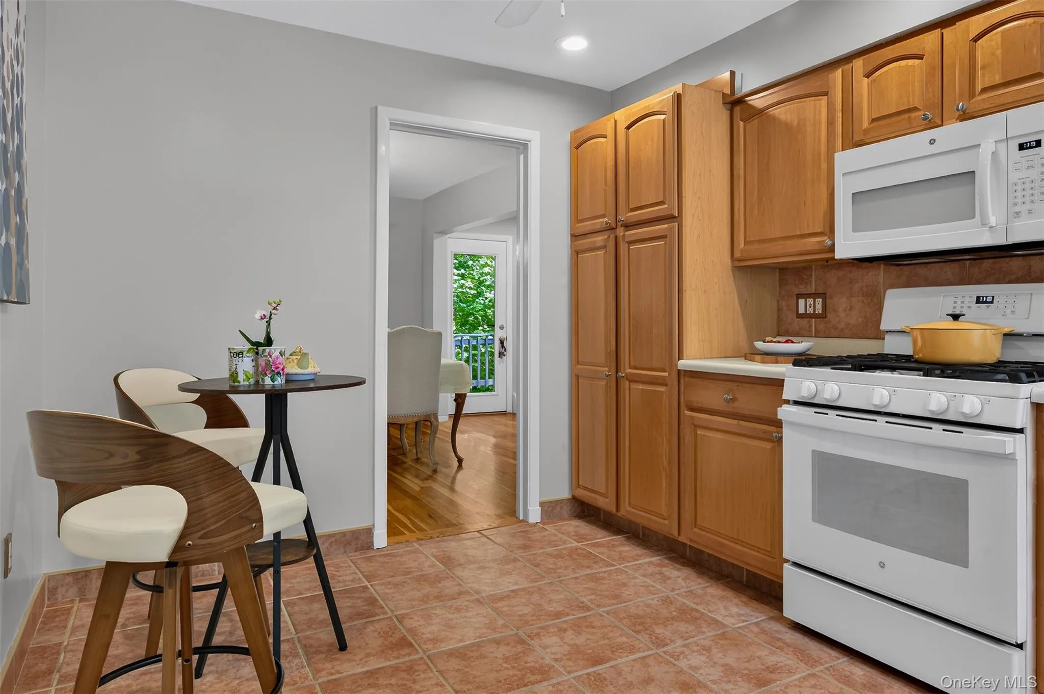 27 Anpell Drive, Scarsdale, NY, 3 Bedrooms Bedrooms, 8 Rooms Rooms,2 BathroomsBathrooms,Residential,For Rent,Anpell,0,1047895 27 Anpell Drive, Scarsdale, NY, 3 Bedrooms Bedrooms, 8 Rooms Rooms,2 BathroomsBathrooms,Residential,For Rent,Anpell,0,1047895