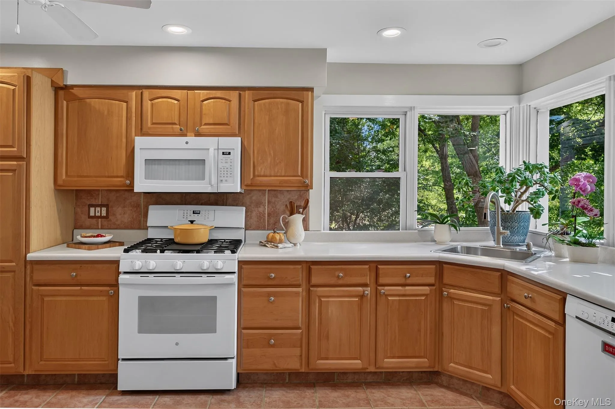 27 Anpell Drive, Scarsdale, NY, 3 Bedrooms Bedrooms, 8 Rooms Rooms,2 BathroomsBathrooms,Residential,For Rent,Anpell,0,1047895 27 Anpell Drive, Scarsdale, NY, 3 Bedrooms Bedrooms, 8 Rooms Rooms,2 BathroomsBathrooms,Residential,For Rent,Anpell,0,1047895