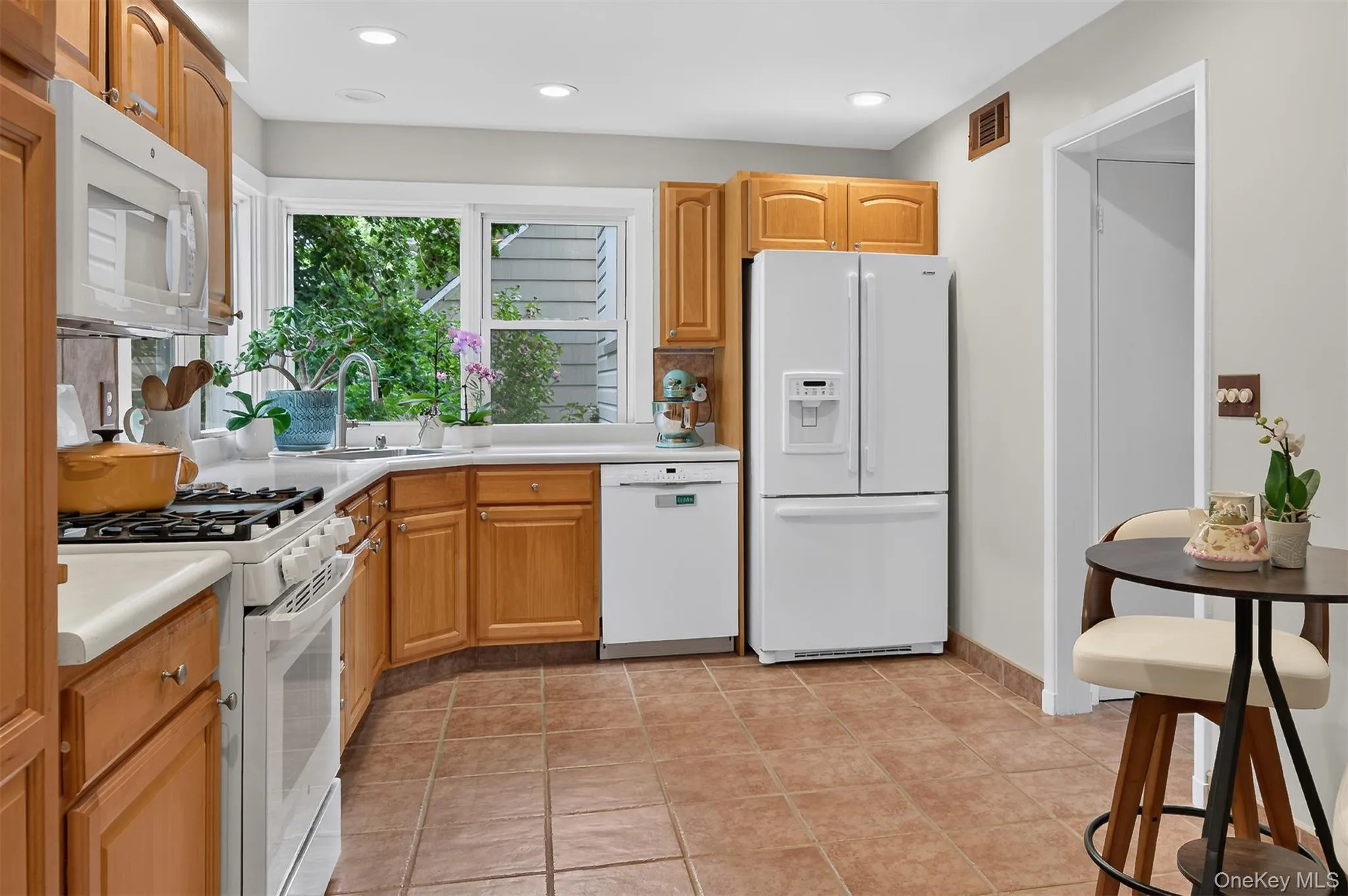 27 Anpell Drive, Scarsdale, NY, 3 Bedrooms Bedrooms, 8 Rooms Rooms,2 BathroomsBathrooms,Residential,For Rent,Anpell,0,1047895 27 Anpell Drive, Scarsdale, NY, 3 Bedrooms Bedrooms, 8 Rooms Rooms,2 BathroomsBathrooms,Residential,For Rent,Anpell,0,1047895