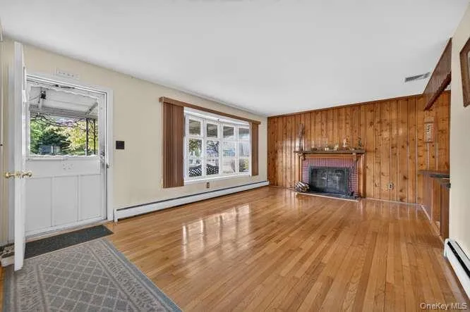 84 Lido Promenade, Babylon, NY, 3 Bedrooms Bedrooms, 7 Rooms Rooms,1 BathroomBathrooms,Residential,For Rent,Lido Promenade,0,1047898 84 Lido Promenade, Babylon, NY, 3 Bedrooms Bedrooms, 7 Rooms Rooms,1 BathroomBathrooms,Residential,For Rent,Lido Promenade,0,1047898