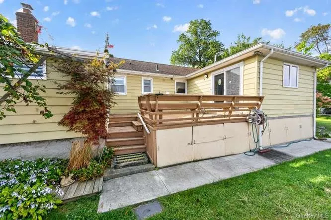 84 Lido Promenade, Babylon, NY, 3 Bedrooms Bedrooms, 7 Rooms Rooms,1 BathroomBathrooms,Residential,For Rent,Lido Promenade,0,1047898 84 Lido Promenade, Babylon, NY, 3 Bedrooms Bedrooms, 7 Rooms Rooms,1 BathroomBathrooms,Residential,For Rent,Lido Promenade,0,1047898