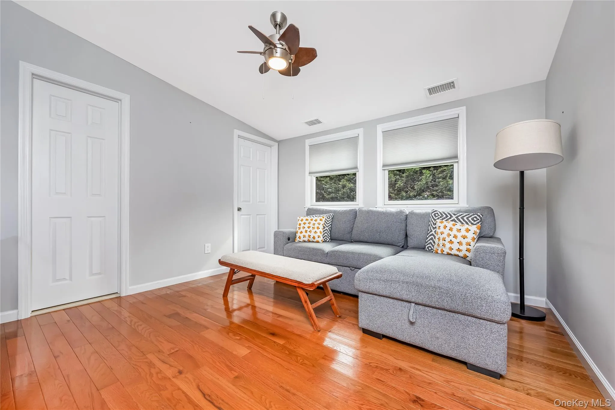 28 Academy Lane, Islip, NY, 2 Bedrooms Bedrooms, 5 Rooms Rooms,2 BathroomsBathrooms,Residential,For Rent,Academy,0,1047899 28 Academy Lane, Islip, NY, 2 Bedrooms Bedrooms, 5 Rooms Rooms,2 BathroomsBathrooms,Residential,For Rent,Academy,0,1047899