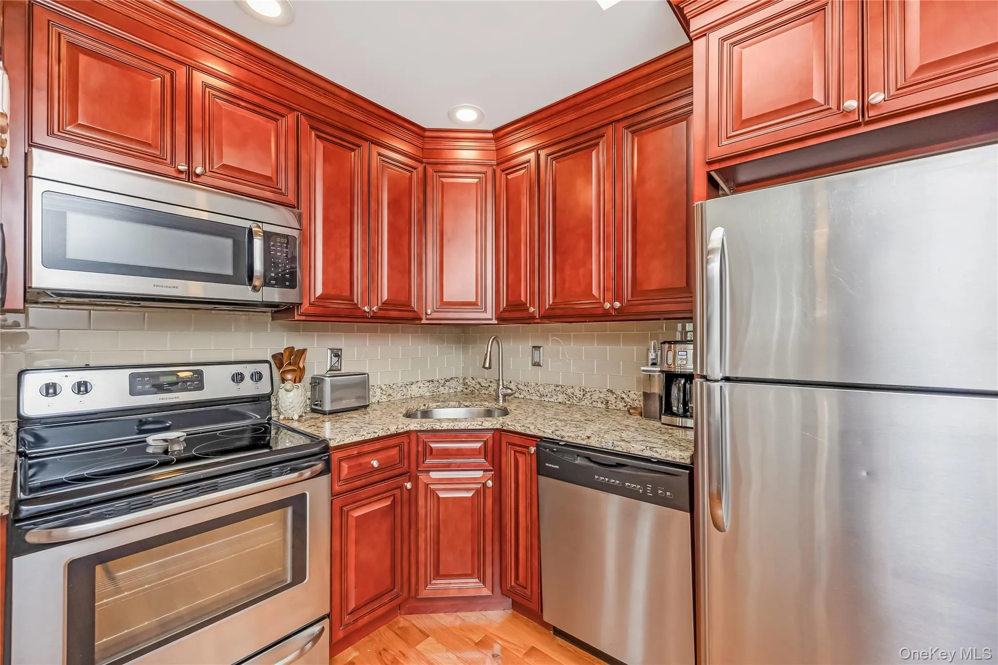 28 Academy Lane, Islip, NY, 2 Bedrooms Bedrooms, 5 Rooms Rooms,2 BathroomsBathrooms,Residential,For Rent,Academy,0,1047899 28 Academy Lane, Islip, NY, 2 Bedrooms Bedrooms, 5 Rooms Rooms,2 BathroomsBathrooms,Residential,For Rent,Academy,0,1047899