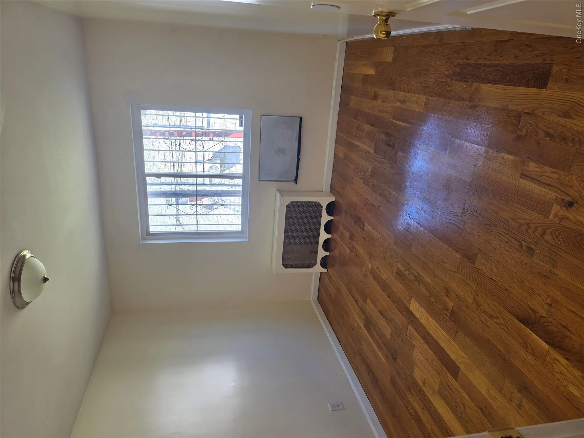 195-25 Woodhull Avenue, New York, NY, 3 Bedrooms Bedrooms, 5 Rooms Rooms,1 BathroomBathrooms,Residential Lease,For Rent,Woodhull,0,1047900 195-25 Woodhull Avenue, New York, NY, 3 Bedrooms Bedrooms, 5 Rooms Rooms,1 BathroomBathrooms,Residential Lease,For Rent,Woodhull,0,1047900