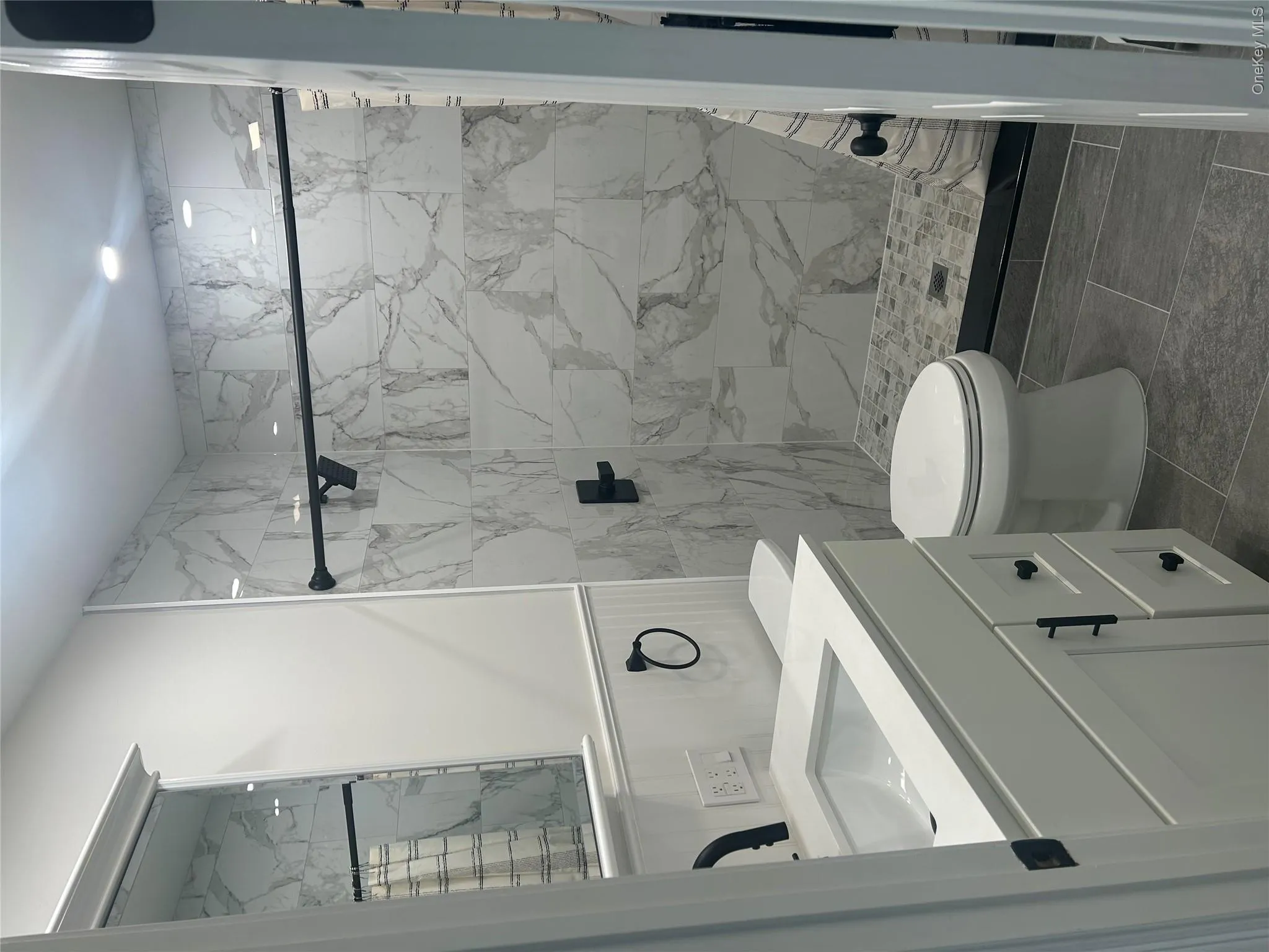 50 Willow Lane, Babylon, NY, 1 Bedroom Bedrooms, 3 Rooms Rooms,1 BathroomBathrooms,Residential Lease,For Rent,Willow,0,1047903 50 Willow Lane, Babylon, NY, 1 Bedroom Bedrooms, 3 Rooms Rooms,1 BathroomBathrooms,Residential Lease,For Rent,Willow,0,1047903