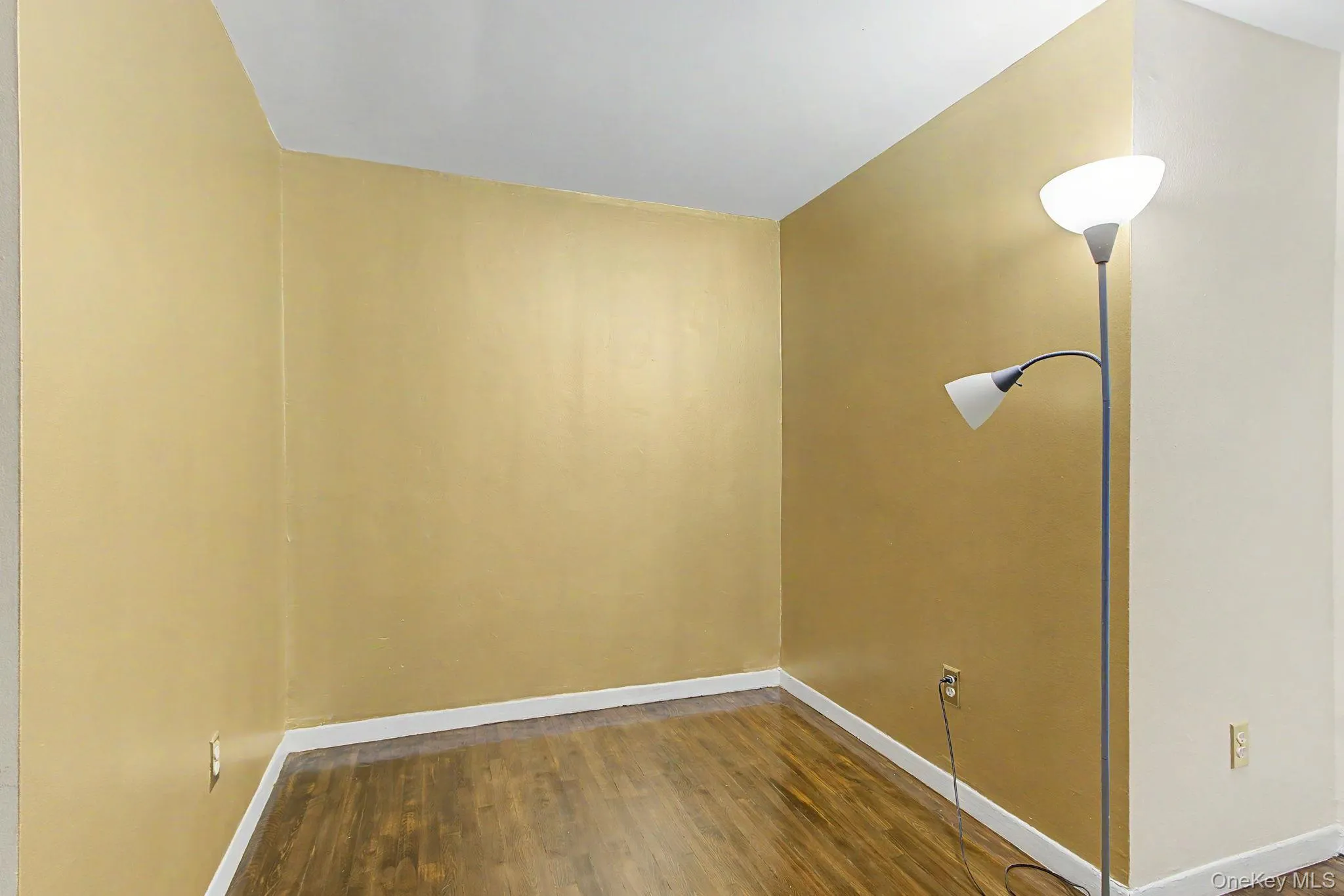270 Bronxville Road, Yonkers, NY, 2 Rooms Rooms,1 BathroomBathrooms,Residential,For Rent,Bronxville,0,1047905 270 Bronxville Road, Yonkers, NY, 2 Rooms Rooms,1 BathroomBathrooms,Residential,For Rent,Bronxville,0,1047905