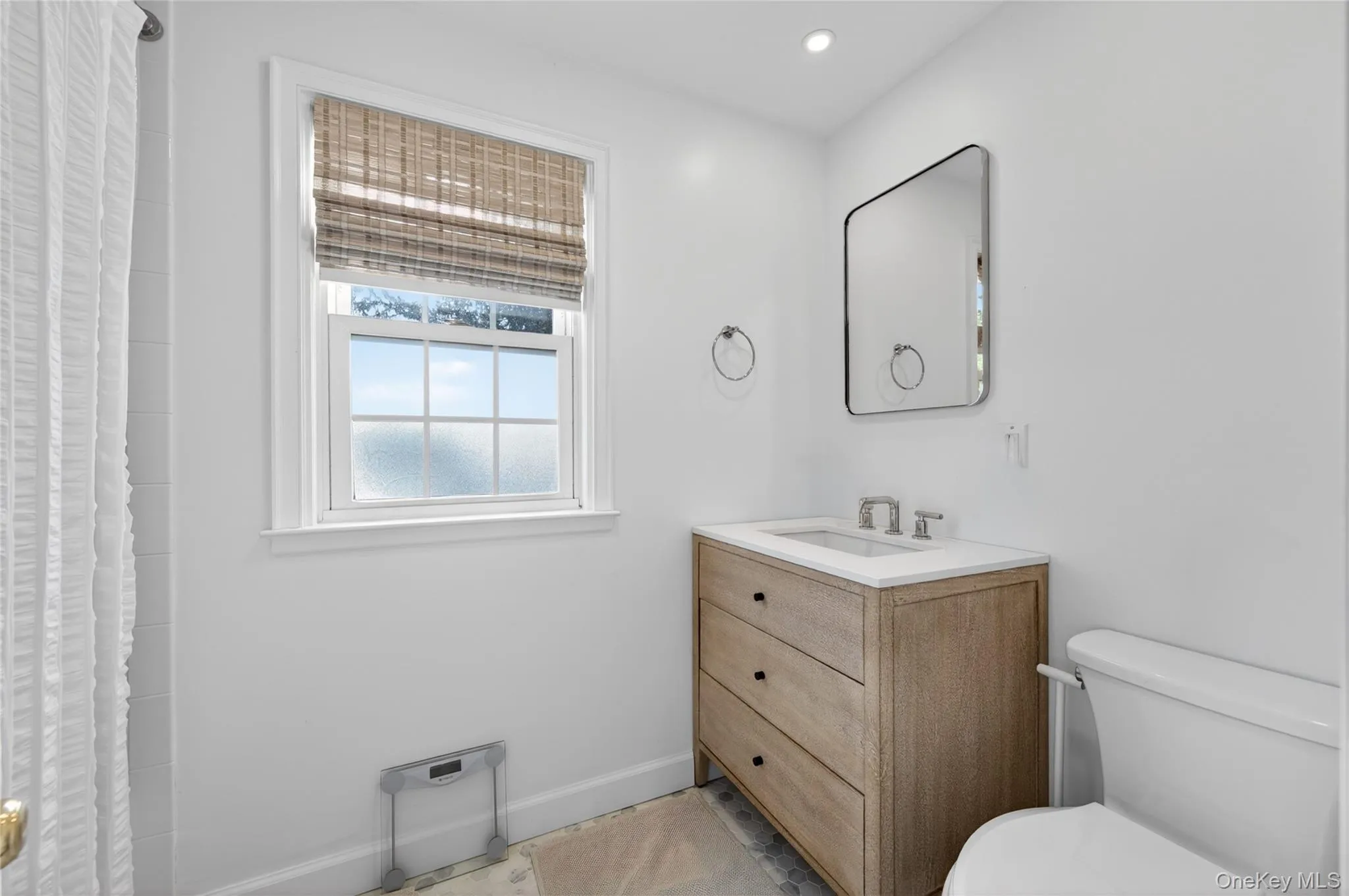 21 Weir Lane, Oyster Bay, NY, 4 Bedrooms Bedrooms, 9 Rooms Rooms,3 BathroomsBathrooms,Residential,For Rent,Weir,0,1047907 21 Weir Lane, Oyster Bay, NY, 4 Bedrooms Bedrooms, 9 Rooms Rooms,3 BathroomsBathrooms,Residential,For Rent,Weir,0,1047907