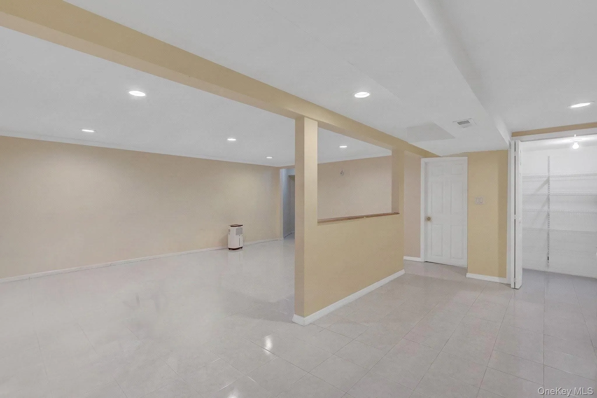 3 Daniel Drive, Oyster Bay, NY, 3 Bedrooms Bedrooms, 7 Rooms Rooms,2 BathroomsBathrooms,Residential,For Rent,Daniel,0,1047910 3 Daniel Drive, Oyster Bay, NY, 3 Bedrooms Bedrooms, 7 Rooms Rooms,2 BathroomsBathrooms,Residential,For Rent,Daniel,0,1047910