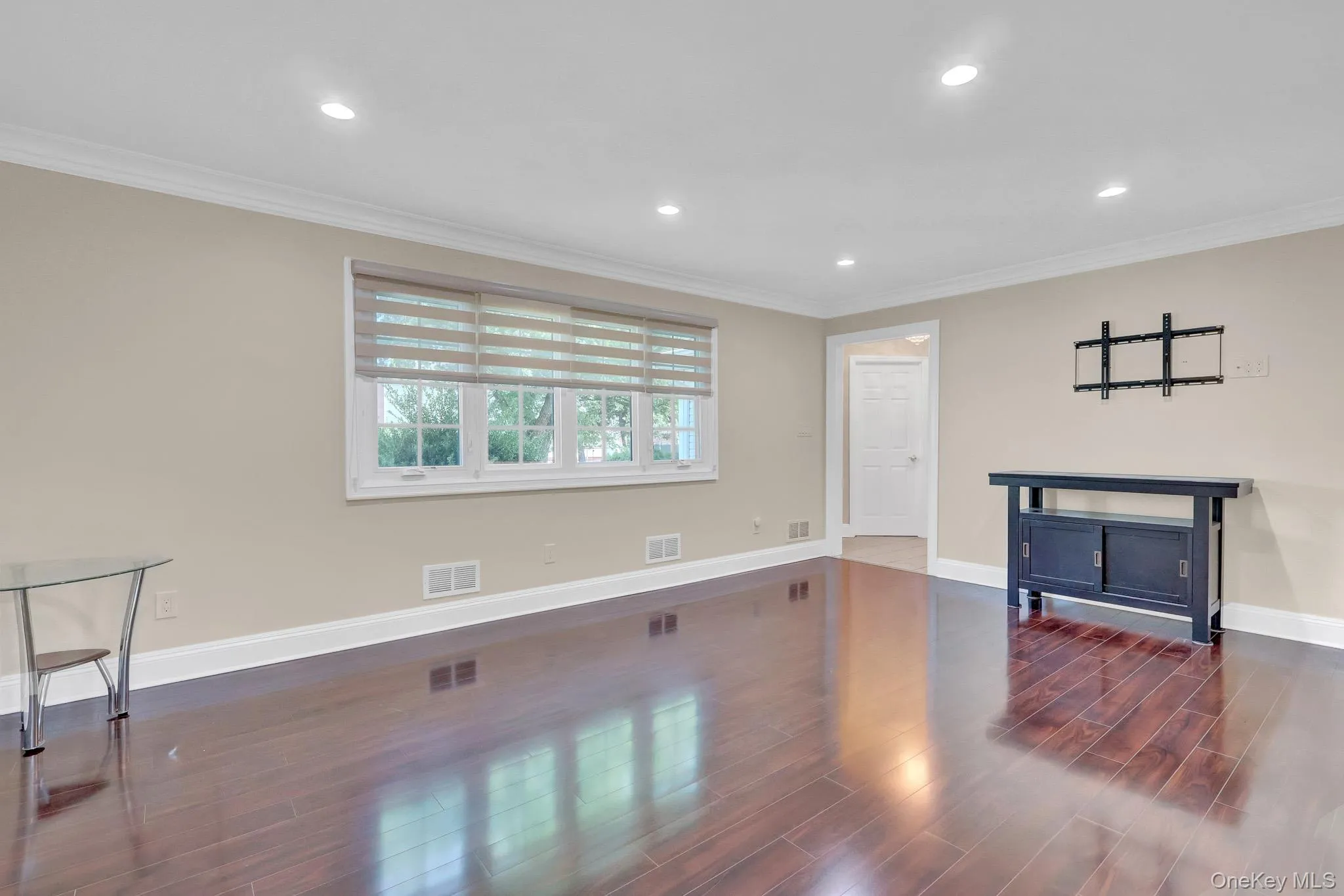 3 Daniel Drive, Oyster Bay, NY, 3 Bedrooms Bedrooms, 7 Rooms Rooms,2 BathroomsBathrooms,Residential,For Rent,Daniel,0,1047910 3 Daniel Drive, Oyster Bay, NY, 3 Bedrooms Bedrooms, 7 Rooms Rooms,2 BathroomsBathrooms,Residential,For Rent,Daniel,0,1047910