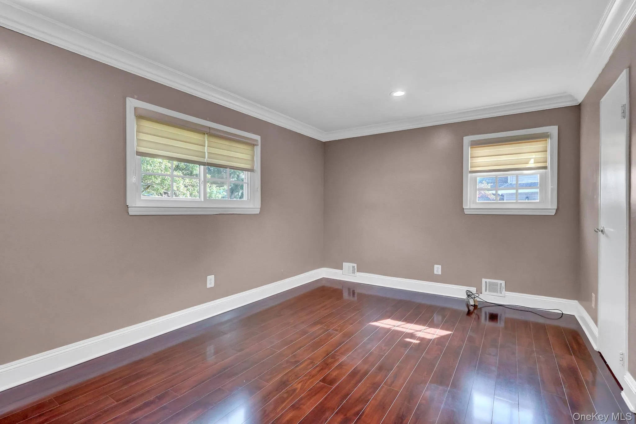 3 Daniel Drive, Oyster Bay, NY, 3 Bedrooms Bedrooms, 7 Rooms Rooms,2 BathroomsBathrooms,Residential,For Rent,Daniel,0,1047910 3 Daniel Drive, Oyster Bay, NY, 3 Bedrooms Bedrooms, 7 Rooms Rooms,2 BathroomsBathrooms,Residential,For Rent,Daniel,0,1047910