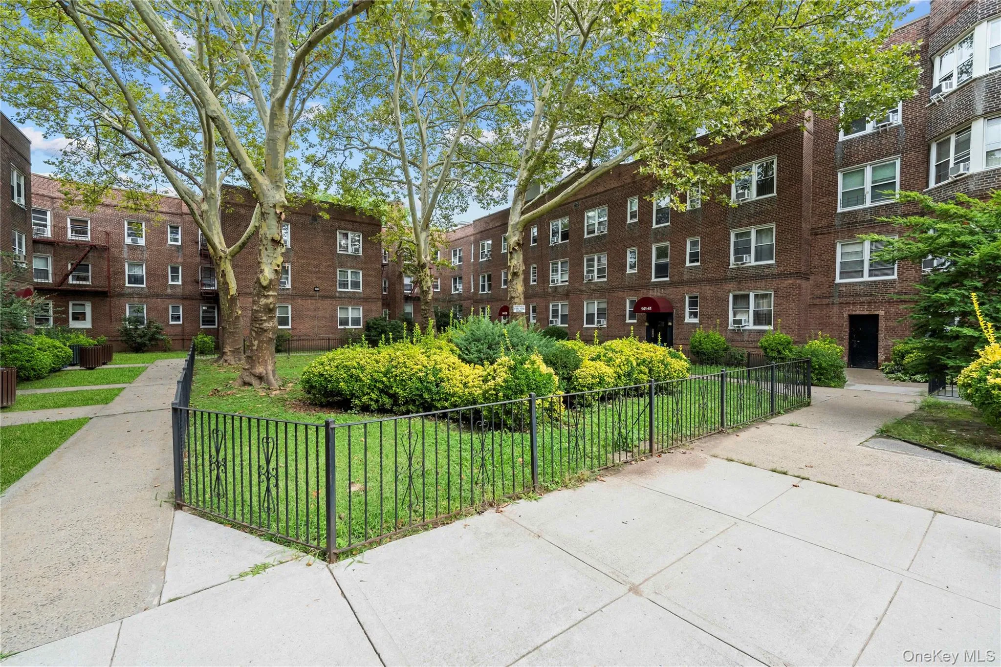 141-39 78th Road, New York, NY, 1 Bedroom Bedrooms, 4 Rooms Rooms,1 BathroomBathrooms,Residential,For Rent,78th,0,1047913 141-39 78th Road, New York, NY, 1 Bedroom Bedrooms, 4 Rooms Rooms,1 BathroomBathrooms,Residential,For Rent,78th,0,1047913