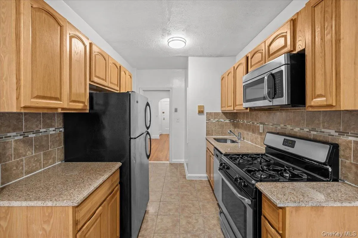20 William Street, Mount Vernon, NY, 1 Bedroom Bedrooms, 4 Rooms Rooms,1 BathroomBathrooms,Residential,For Rent,William,0,1047915 20 William Street, Mount Vernon, NY, 1 Bedroom Bedrooms, 4 Rooms Rooms,1 BathroomBathrooms,Residential,For Rent,William,0,1047915