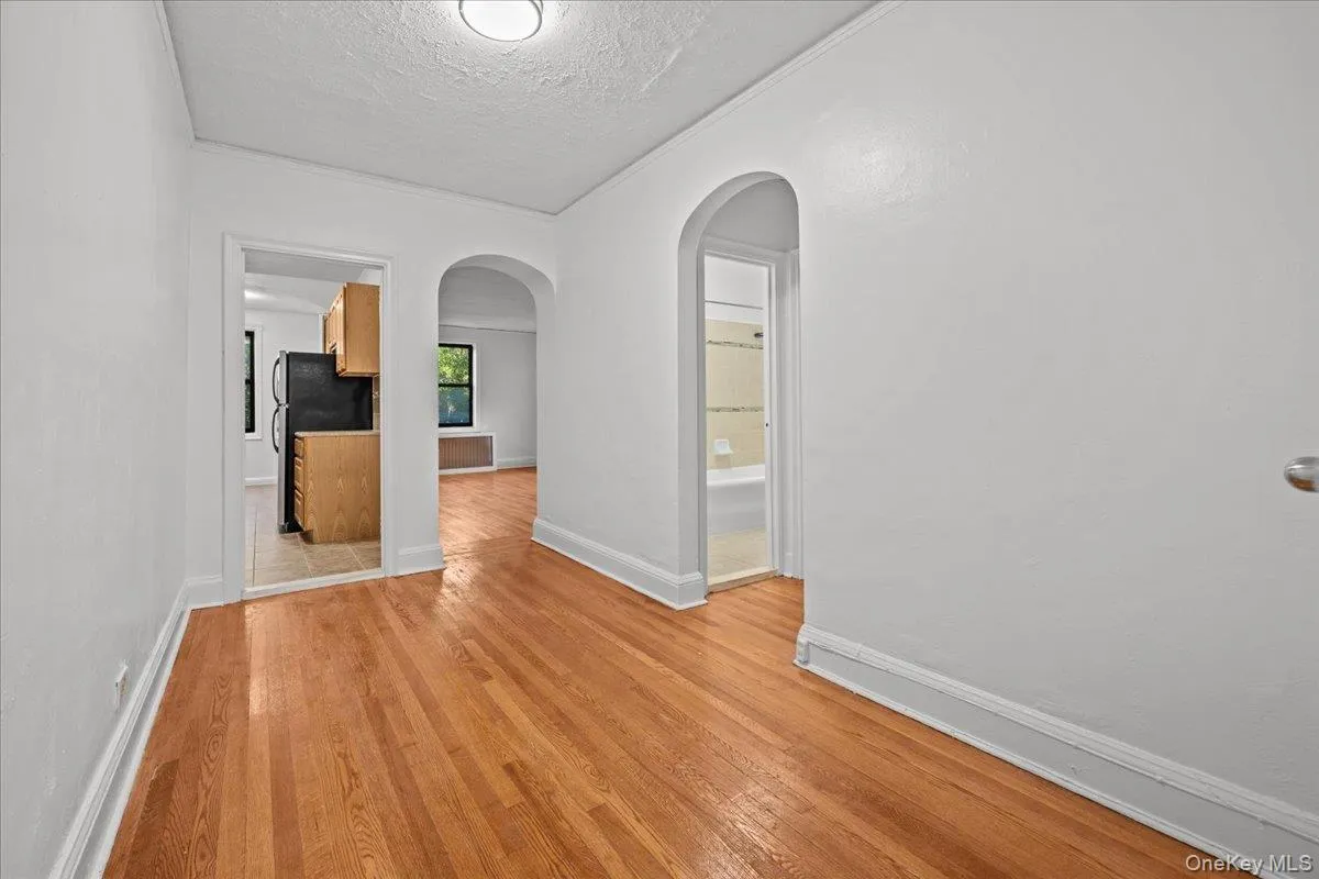 20 William Street, Mount Vernon, NY, 1 Bedroom Bedrooms, 4 Rooms Rooms,1 BathroomBathrooms,Residential,For Rent,William,0,1047915 20 William Street, Mount Vernon, NY, 1 Bedroom Bedrooms, 4 Rooms Rooms,1 BathroomBathrooms,Residential,For Rent,William,0,1047915
