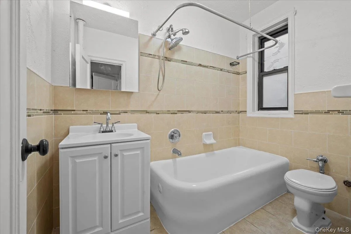 20 William Street, Mount Vernon, NY, 1 Bedroom Bedrooms, 4 Rooms Rooms,1 BathroomBathrooms,Residential,For Rent,William,0,1047915 20 William Street, Mount Vernon, NY, 1 Bedroom Bedrooms, 4 Rooms Rooms,1 BathroomBathrooms,Residential,For Rent,William,0,1047915