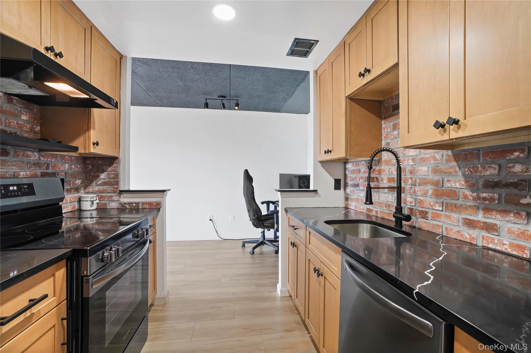 500 High Point Drive, Greenburgh, NY, 1 Bedroom Bedrooms, 4 Rooms Rooms,1 BathroomBathrooms,Residential,For Rent,High Point,0,1047920 500 High Point Drive, Greenburgh, NY, 1 Bedroom Bedrooms, 4 Rooms Rooms,1 BathroomBathrooms,Residential,For Rent,High Point,0,1047920
