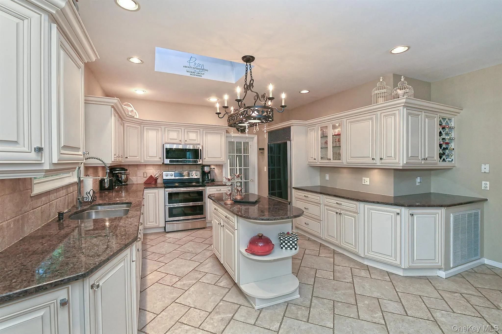 7 Ona Avenue, Huntington, NY, 4 Bedrooms Bedrooms, 9 Rooms Rooms,2 BathroomsBathrooms,Residential,For Rent,Ona,0,1047921 7 Ona Avenue, Huntington, NY, 4 Bedrooms Bedrooms, 9 Rooms Rooms,2 BathroomsBathrooms,Residential,For Rent,Ona,0,1047921