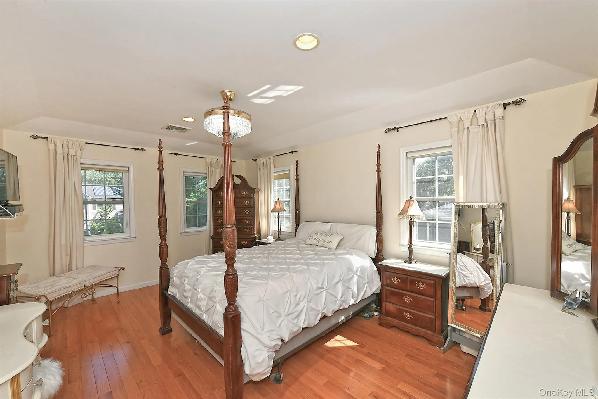 7 Ona Avenue, Huntington, NY, 4 Bedrooms Bedrooms, 9 Rooms Rooms,2 BathroomsBathrooms,Residential,For Rent,Ona,0,1047921 7 Ona Avenue, Huntington, NY, 4 Bedrooms Bedrooms, 9 Rooms Rooms,2 BathroomsBathrooms,Residential,For Rent,Ona,0,1047921
