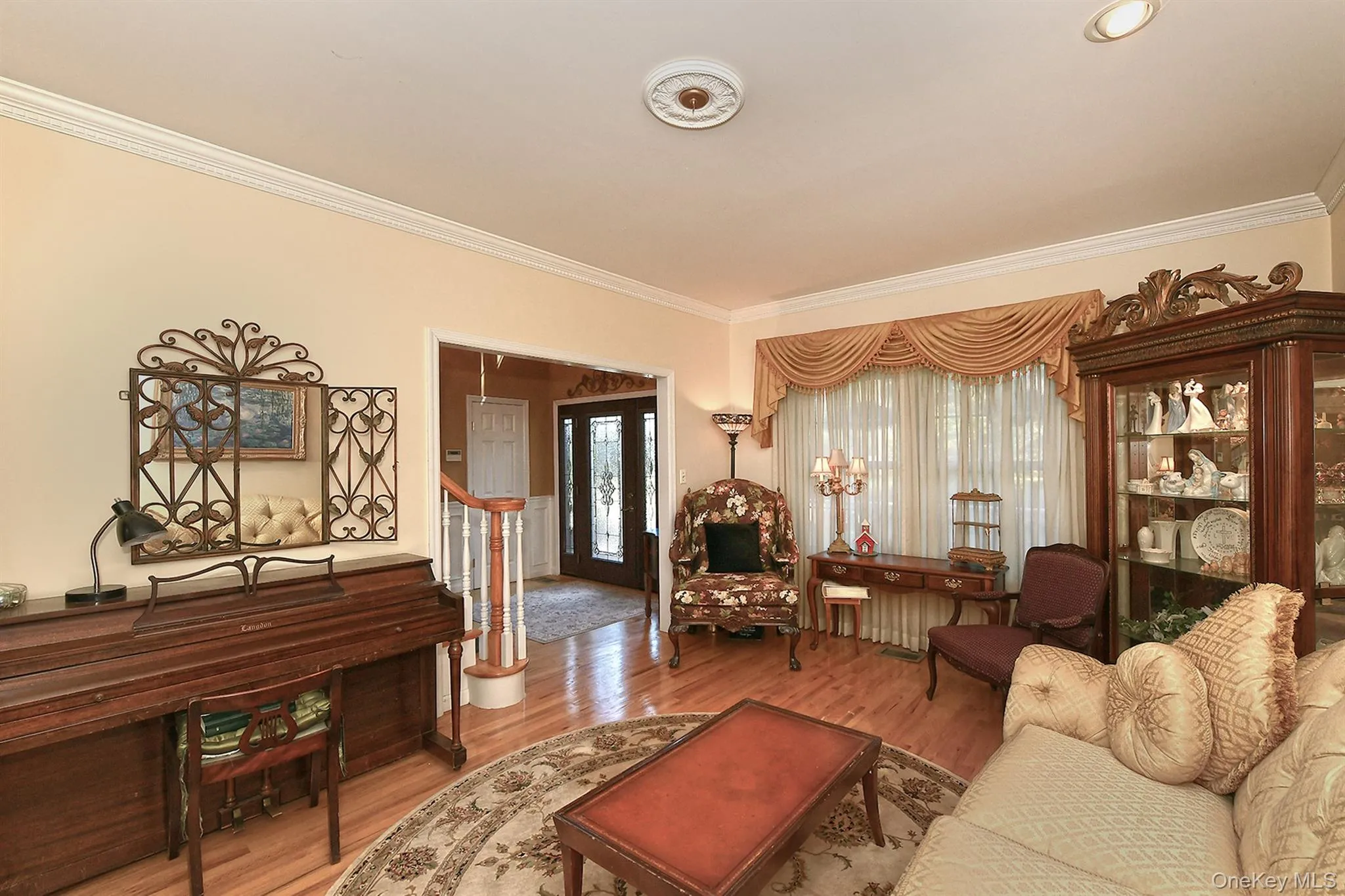 7 Ona Avenue, Huntington, NY, 4 Bedrooms Bedrooms, 9 Rooms Rooms,2 BathroomsBathrooms,Residential,For Rent,Ona,0,1047921 7 Ona Avenue, Huntington, NY, 4 Bedrooms Bedrooms, 9 Rooms Rooms,2 BathroomsBathrooms,Residential,For Rent,Ona,0,1047921