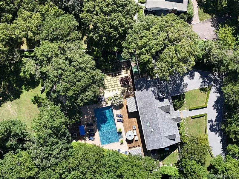 5 Deerland Drive, Southampton, NY, 4 Bedrooms Bedrooms, 9 Rooms Rooms,3 BathroomsBathrooms,Residential,For Rent,Deerland,0,1047922 5 Deerland Drive, Southampton, NY, 4 Bedrooms Bedrooms, 9 Rooms Rooms,3 BathroomsBathrooms,Residential,For Rent,Deerland,0,1047922