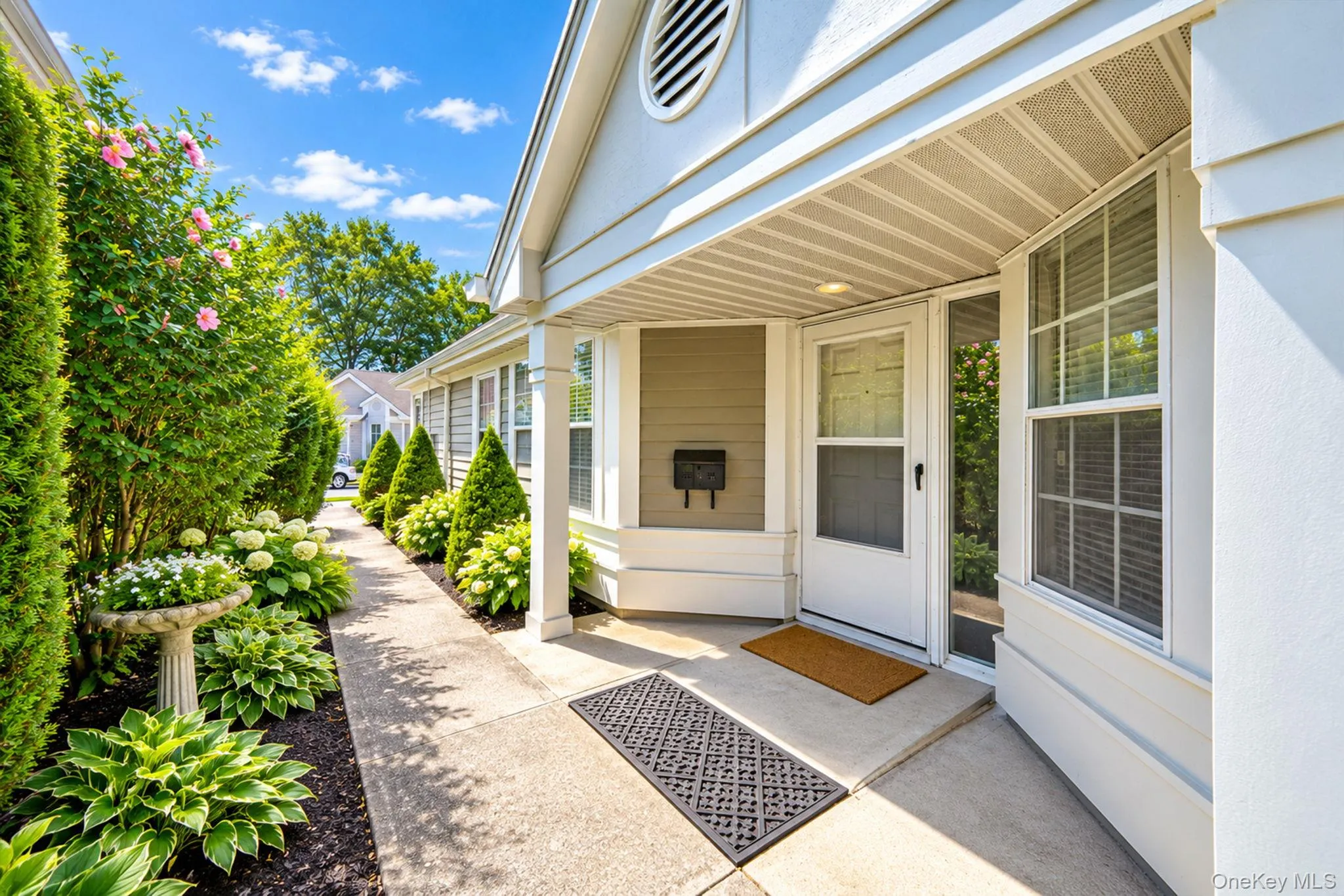 20 Wainscott Court, Brookhaven, NY, 2 Bedrooms Bedrooms, 7 Rooms Rooms,2 BathroomsBathrooms,Residential,For Rent,Wainscott,0,1047923 20 Wainscott Court, Brookhaven, NY, 2 Bedrooms Bedrooms, 7 Rooms Rooms,2 BathroomsBathrooms,Residential,For Rent,Wainscott,0,1047923