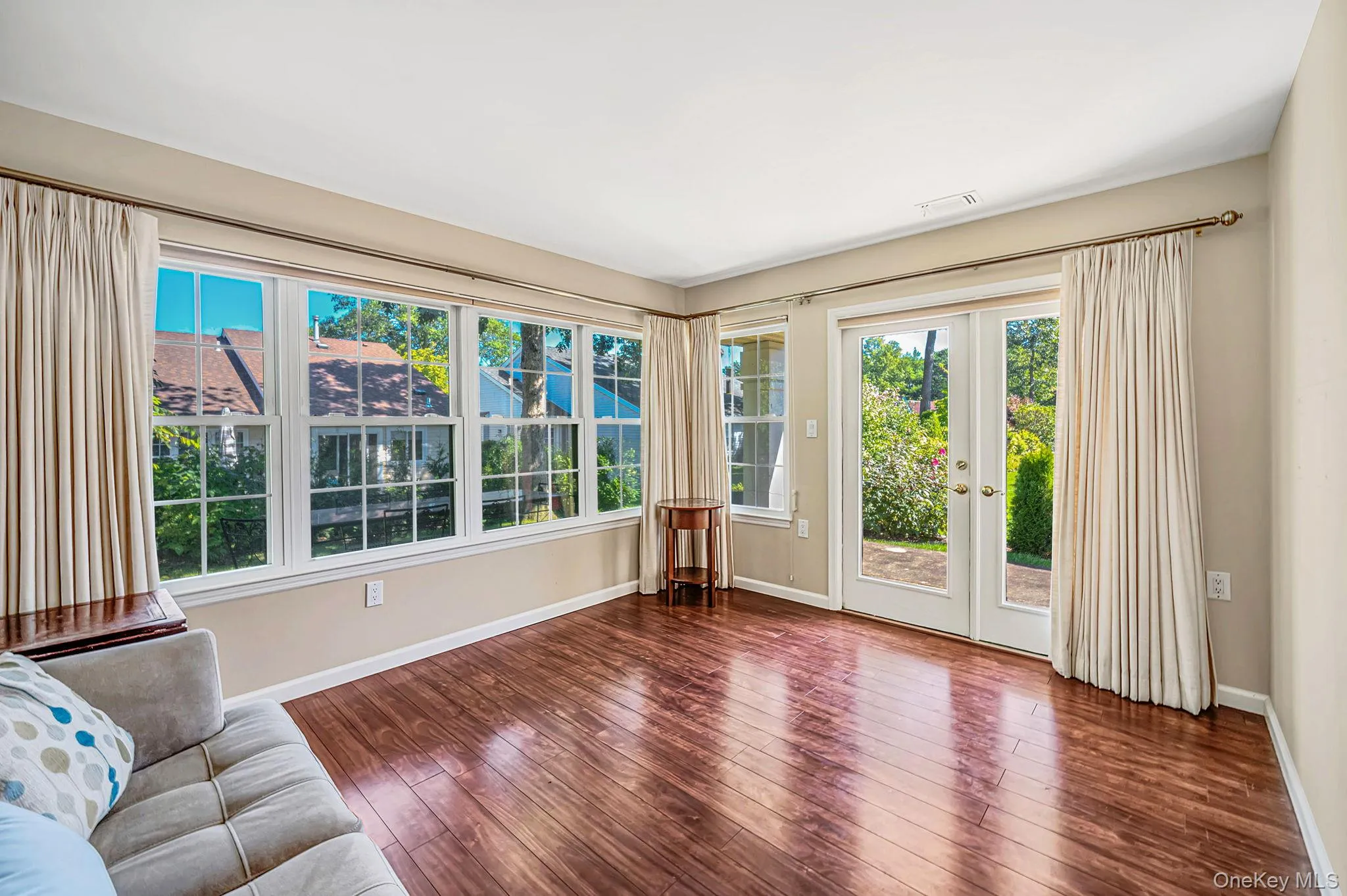 20 Wainscott Court, Brookhaven, NY, 2 Bedrooms Bedrooms, 7 Rooms Rooms,2 BathroomsBathrooms,Residential,For Rent,Wainscott,0,1047923 20 Wainscott Court, Brookhaven, NY, 2 Bedrooms Bedrooms, 7 Rooms Rooms,2 BathroomsBathrooms,Residential,For Rent,Wainscott,0,1047923