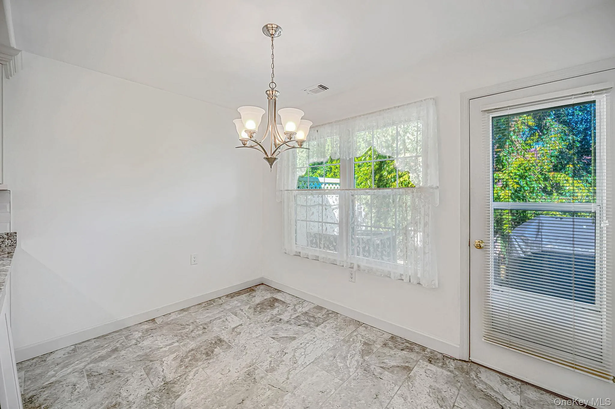 20 Wainscott Court, Brookhaven, NY, 2 Bedrooms Bedrooms, 7 Rooms Rooms,2 BathroomsBathrooms,Residential,For Rent,Wainscott,0,1047923 20 Wainscott Court, Brookhaven, NY, 2 Bedrooms Bedrooms, 7 Rooms Rooms,2 BathroomsBathrooms,Residential,For Rent,Wainscott,0,1047923