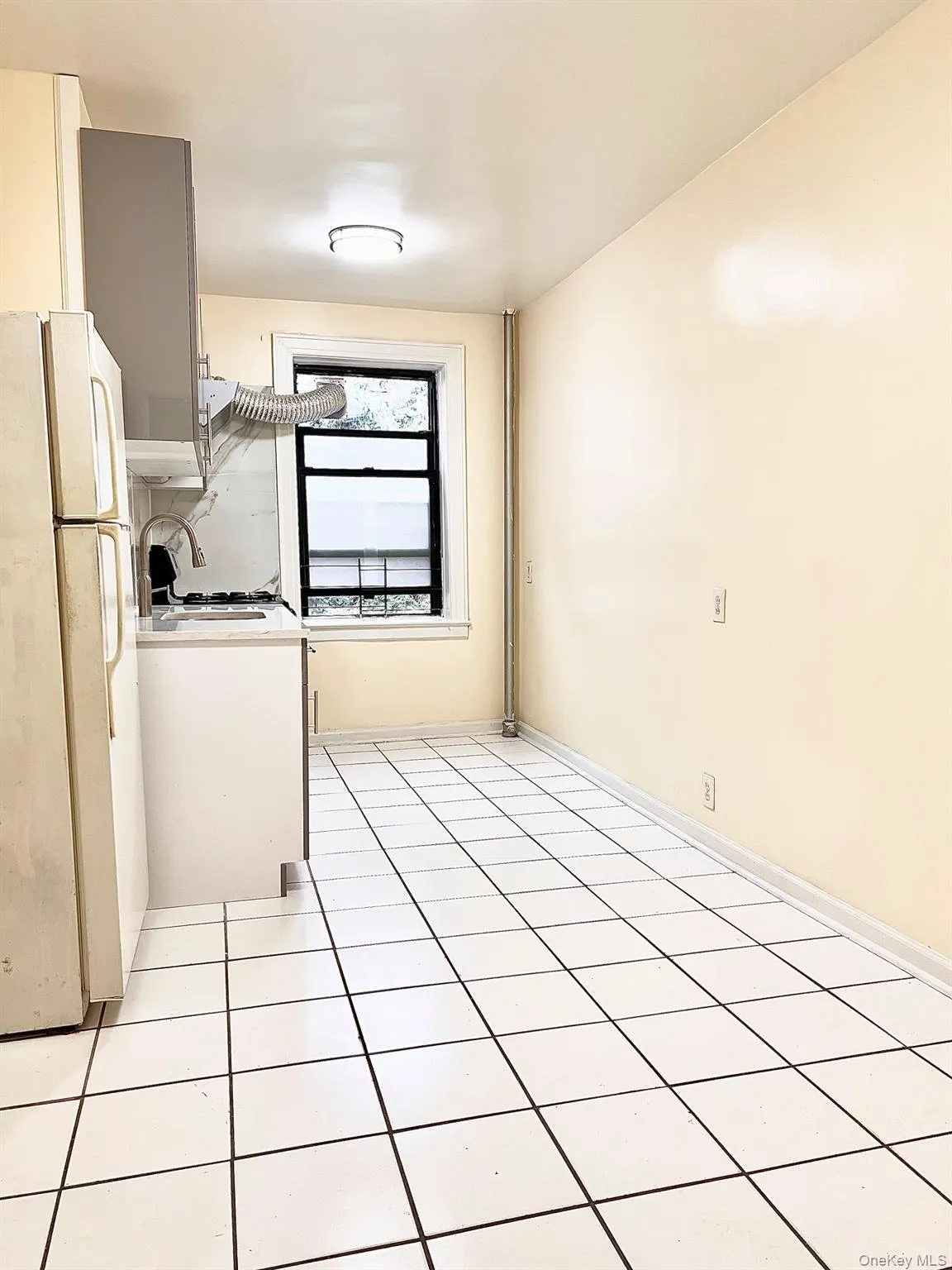 61-40 Saunders St, New York, NY, 1 Bedroom Bedrooms, 3 Rooms Rooms,1 BathroomBathrooms,Residential,For Rent,Saunders St,0,1047933 61-40 Saunders St, New York, NY, 1 Bedroom Bedrooms, 3 Rooms Rooms,1 BathroomBathrooms,Residential,For Rent,Saunders St,0,1047933