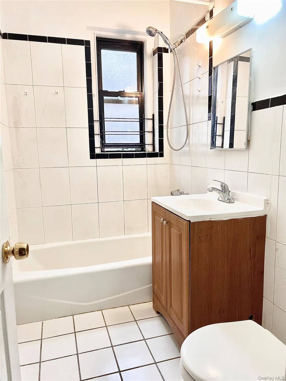 61-40 Saunders St, New York, NY, 1 Bedroom Bedrooms, 3 Rooms Rooms,1 BathroomBathrooms,Residential,For Rent,Saunders St,0,1047933 61-40 Saunders St, New York, NY, 1 Bedroom Bedrooms, 3 Rooms Rooms,1 BathroomBathrooms,Residential,For Rent,Saunders St,0,1047933