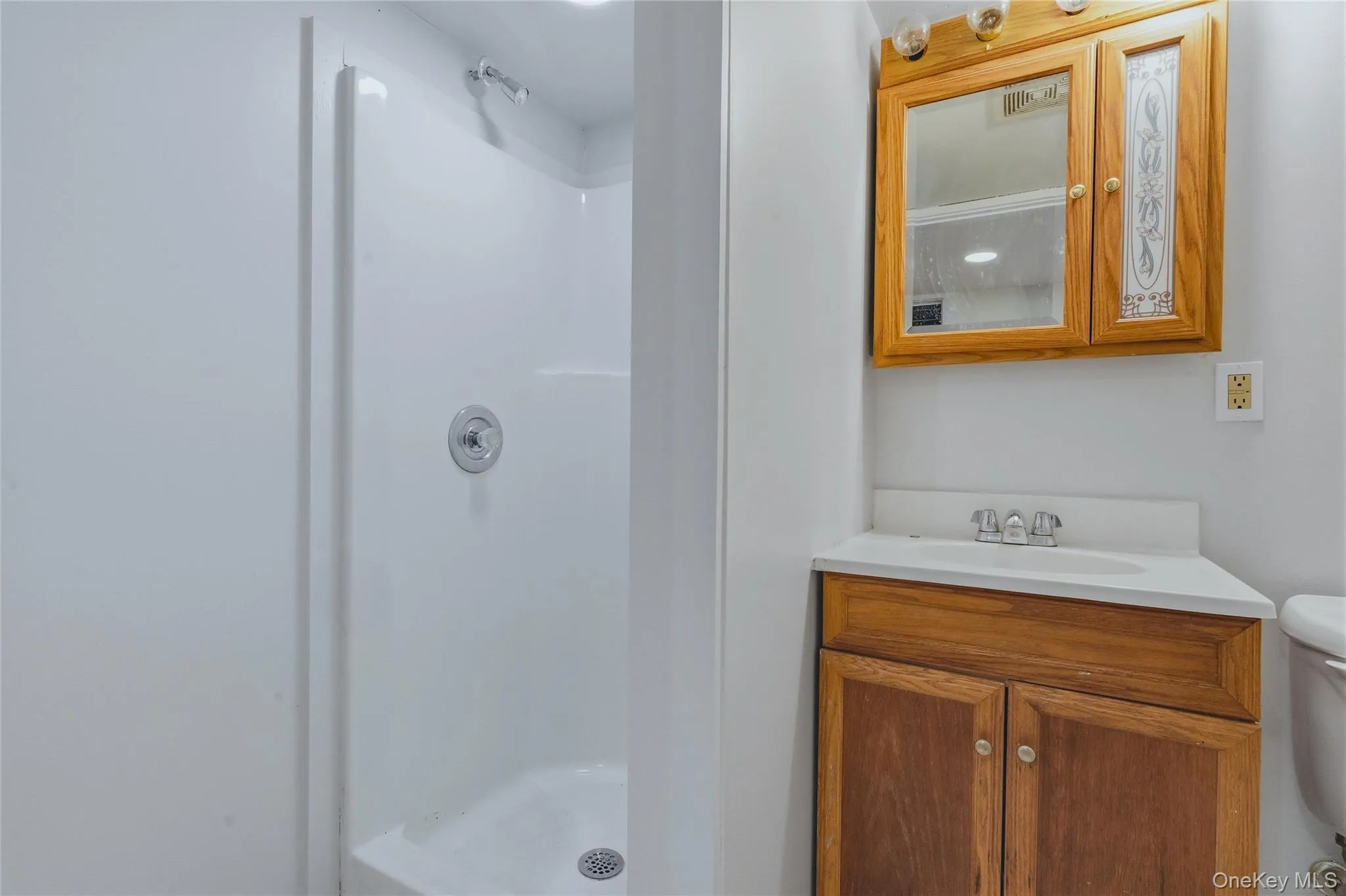 529 Lakeview Terrace, Kingston, NY, 3 Bedrooms Bedrooms, 10 Rooms Rooms,2 BathroomsBathrooms,Residential,For Rent,Lakeview,0,1047934 529 Lakeview Terrace, Kingston, NY, 3 Bedrooms Bedrooms, 10 Rooms Rooms,2 BathroomsBathrooms,Residential,For Rent,Lakeview,0,1047934
