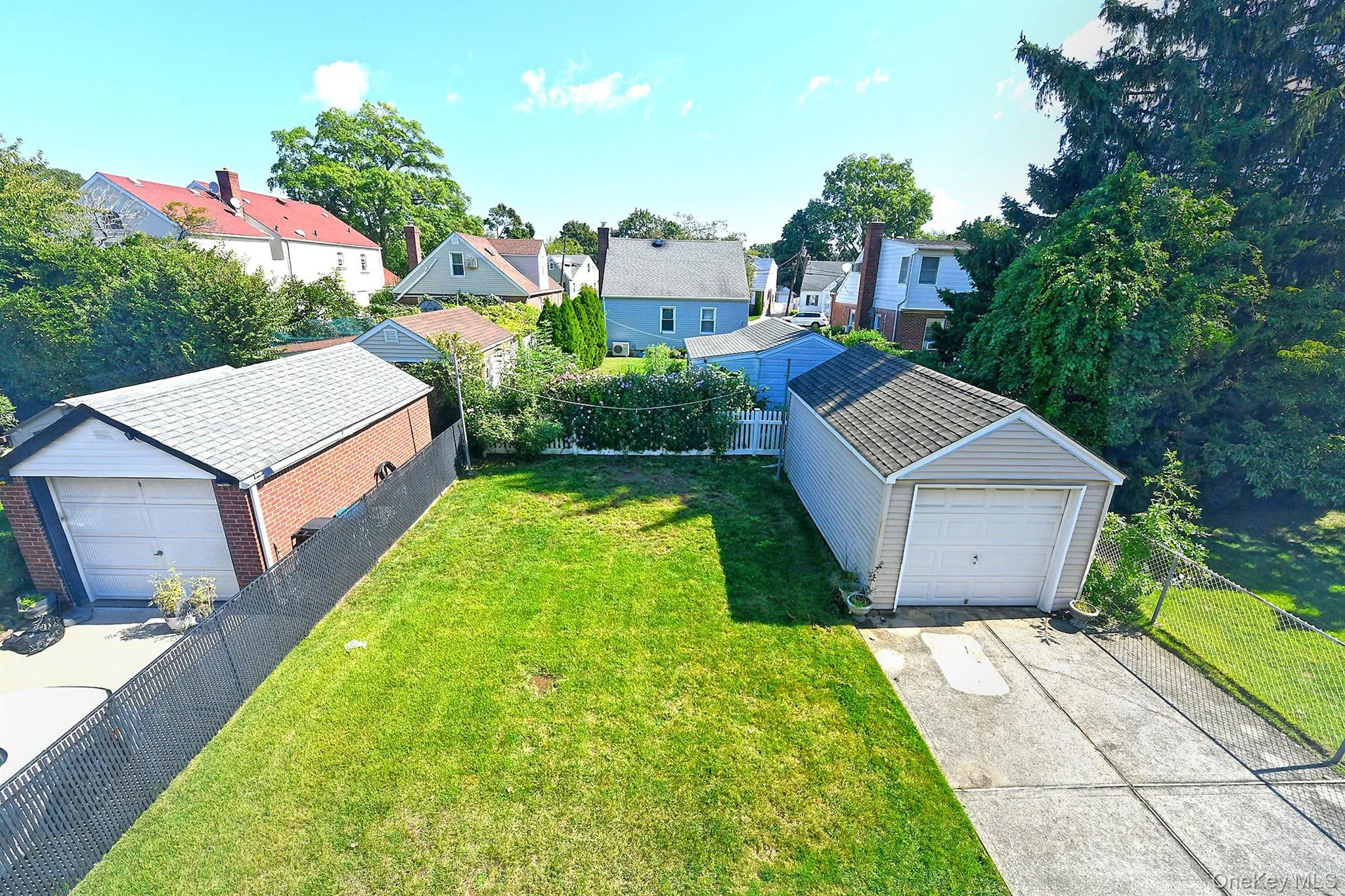 12 Hull Avenue, North Hempstead, NY, 5 Bedrooms Bedrooms, 7 Rooms Rooms,1 BathroomBathrooms,Residential,For Rent,Hull,0,1047936 12 Hull Avenue, North Hempstead, NY, 5 Bedrooms Bedrooms, 7 Rooms Rooms,1 BathroomBathrooms,Residential,For Rent,Hull,0,1047936
