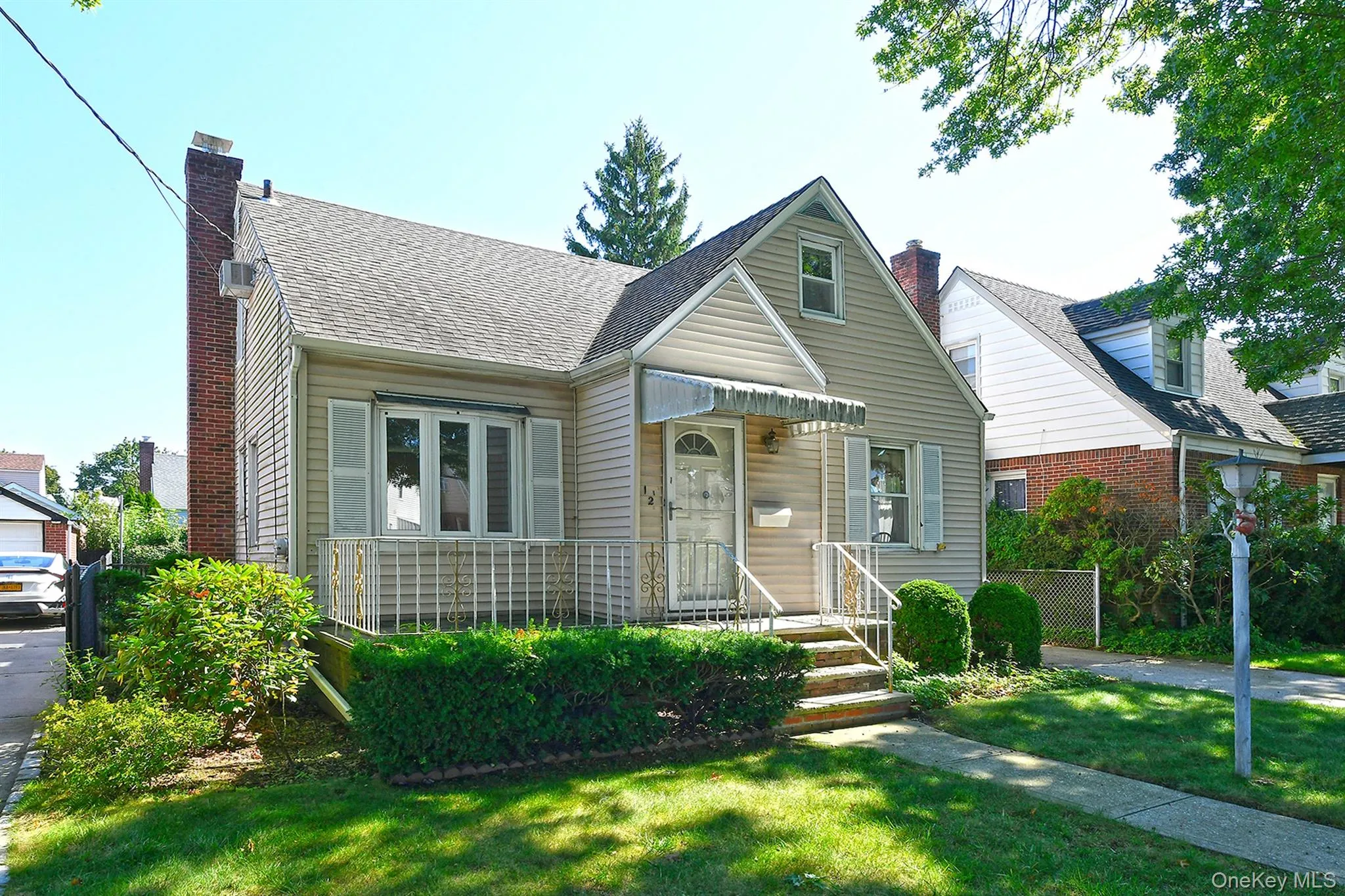 12 Hull Avenue, North Hempstead, NY, 5 Bedrooms Bedrooms, 7 Rooms Rooms,1 BathroomBathrooms,Residential,For Rent,Hull,0,1047936 12 Hull Avenue, North Hempstead, NY, 5 Bedrooms Bedrooms, 7 Rooms Rooms,1 BathroomBathrooms,Residential,For Rent,Hull,0,1047936