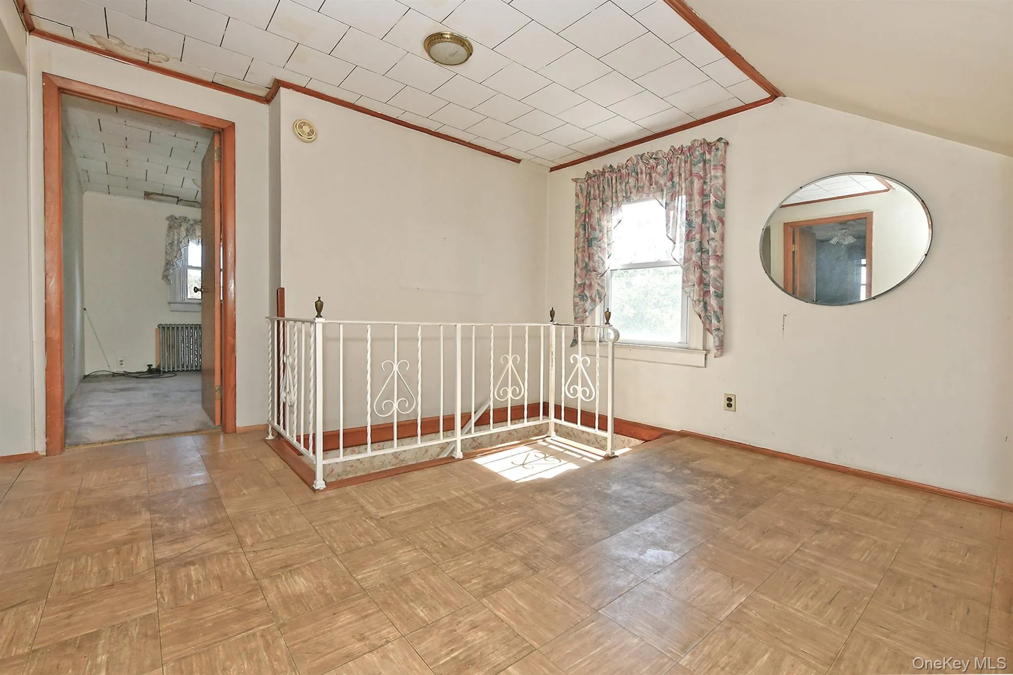 12 Hull Avenue, North Hempstead, NY, 5 Bedrooms Bedrooms, 7 Rooms Rooms,1 BathroomBathrooms,Residential,For Rent,Hull,0,1047936 12 Hull Avenue, North Hempstead, NY, 5 Bedrooms Bedrooms, 7 Rooms Rooms,1 BathroomBathrooms,Residential,For Rent,Hull,0,1047936