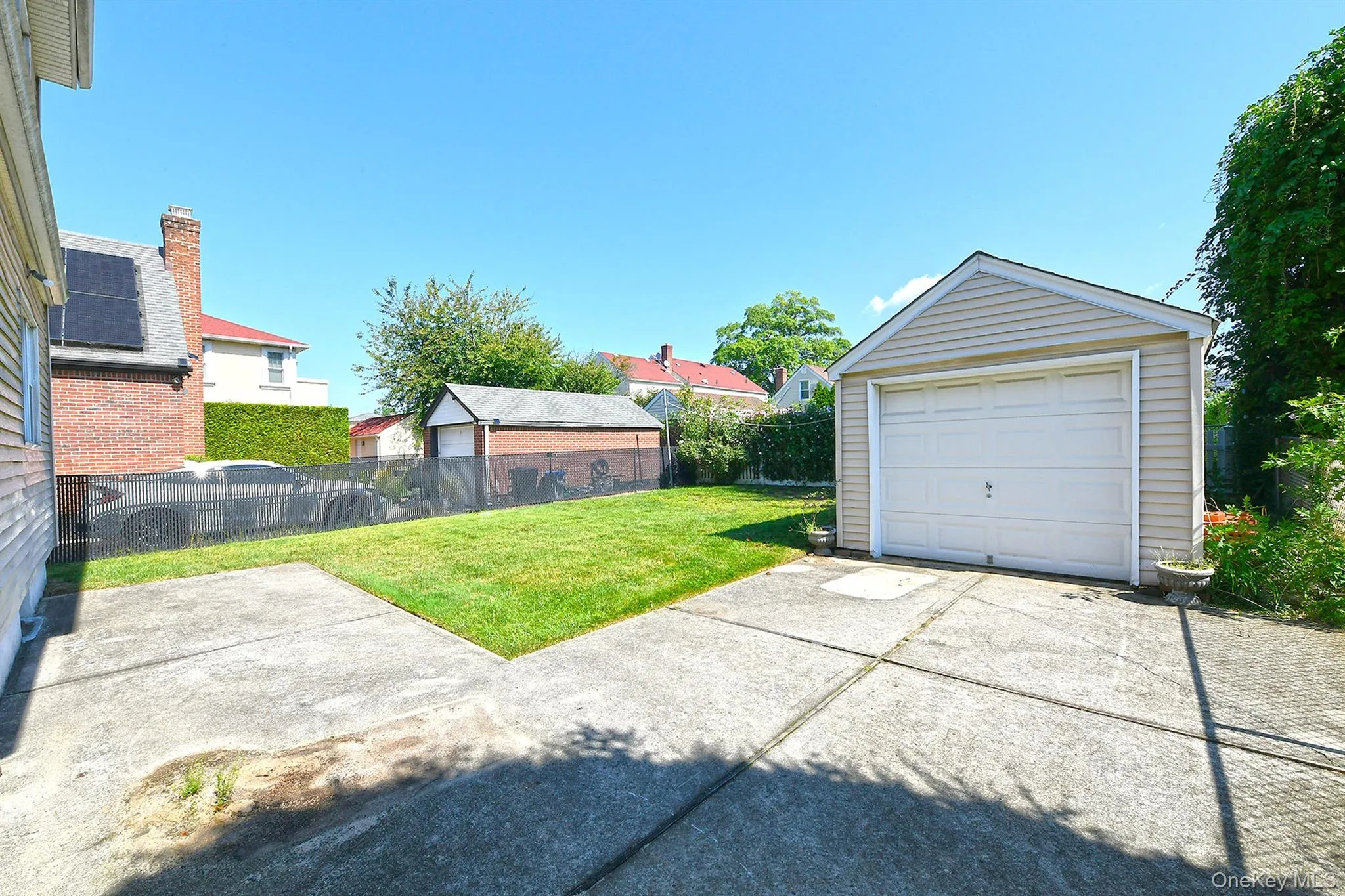 12 Hull Avenue, North Hempstead, NY, 5 Bedrooms Bedrooms, 7 Rooms Rooms,1 BathroomBathrooms,Residential,For Rent,Hull,0,1047936 12 Hull Avenue, North Hempstead, NY, 5 Bedrooms Bedrooms, 7 Rooms Rooms,1 BathroomBathrooms,Residential,For Rent,Hull,0,1047936