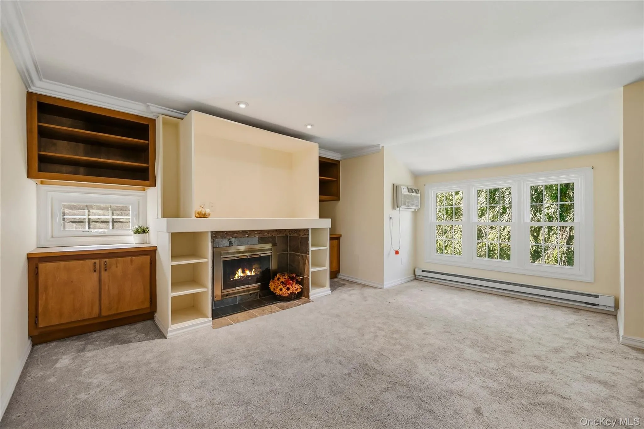 How about this nook for a home office area? How about this nook for a home office area?