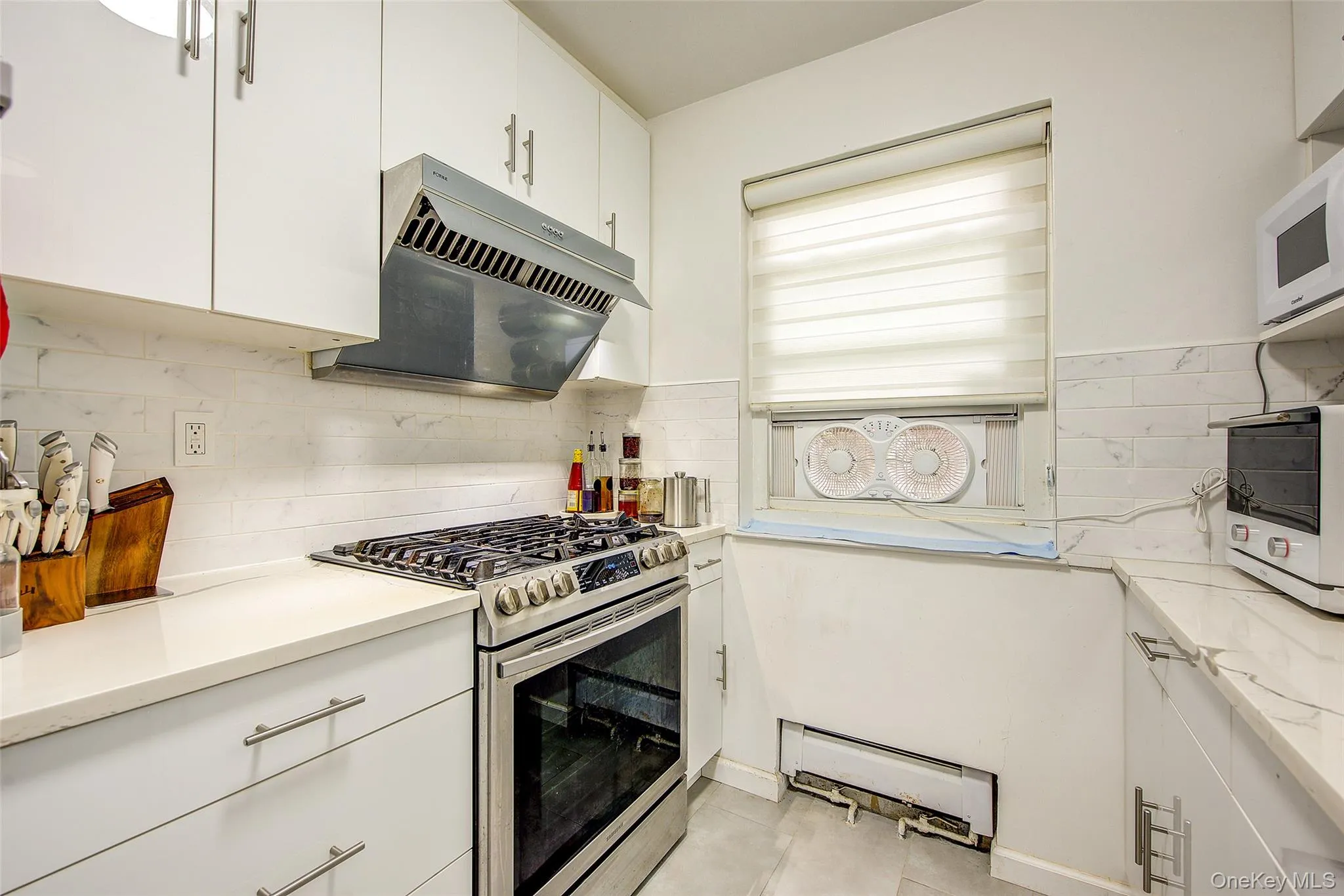 67-28 152nd Street, New York, NY, 2 Bedrooms Bedrooms, 4 Rooms Rooms,1 BathroomBathrooms,Residential,For Rent,152nd,0,1047946 67-28 152nd Street, New York, NY, 2 Bedrooms Bedrooms, 4 Rooms Rooms,1 BathroomBathrooms,Residential,For Rent,152nd,0,1047946