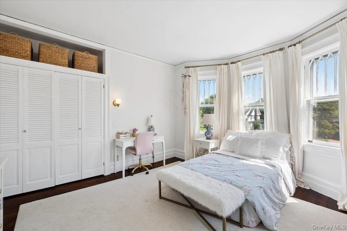 80 Argyll Avenue, New Rochelle, NY, 6 Bedrooms Bedrooms, 10 Rooms Rooms,2 BathroomsBathrooms,Residential,For Rent,Argyll,0,1047951 80 Argyll Avenue, New Rochelle, NY, 6 Bedrooms Bedrooms, 10 Rooms Rooms,2 BathroomsBathrooms,Residential,For Rent,Argyll,0,1047951