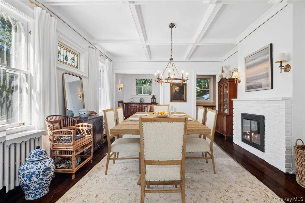 80 Argyll Avenue, New Rochelle, NY, 6 Bedrooms Bedrooms, 10 Rooms Rooms,2 BathroomsBathrooms,Residential,For Rent,Argyll,0,1047951 80 Argyll Avenue, New Rochelle, NY, 6 Bedrooms Bedrooms, 10 Rooms Rooms,2 BathroomsBathrooms,Residential,For Rent,Argyll,0,1047951